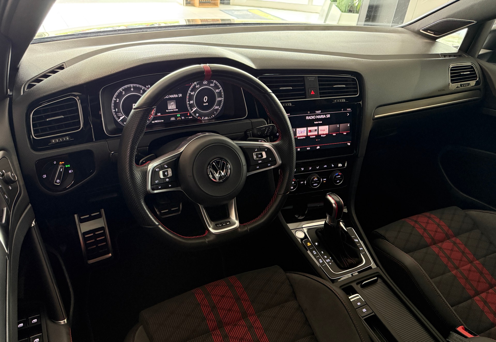 VW Golf 2.0 TSI GTI TCR DSG-image-9