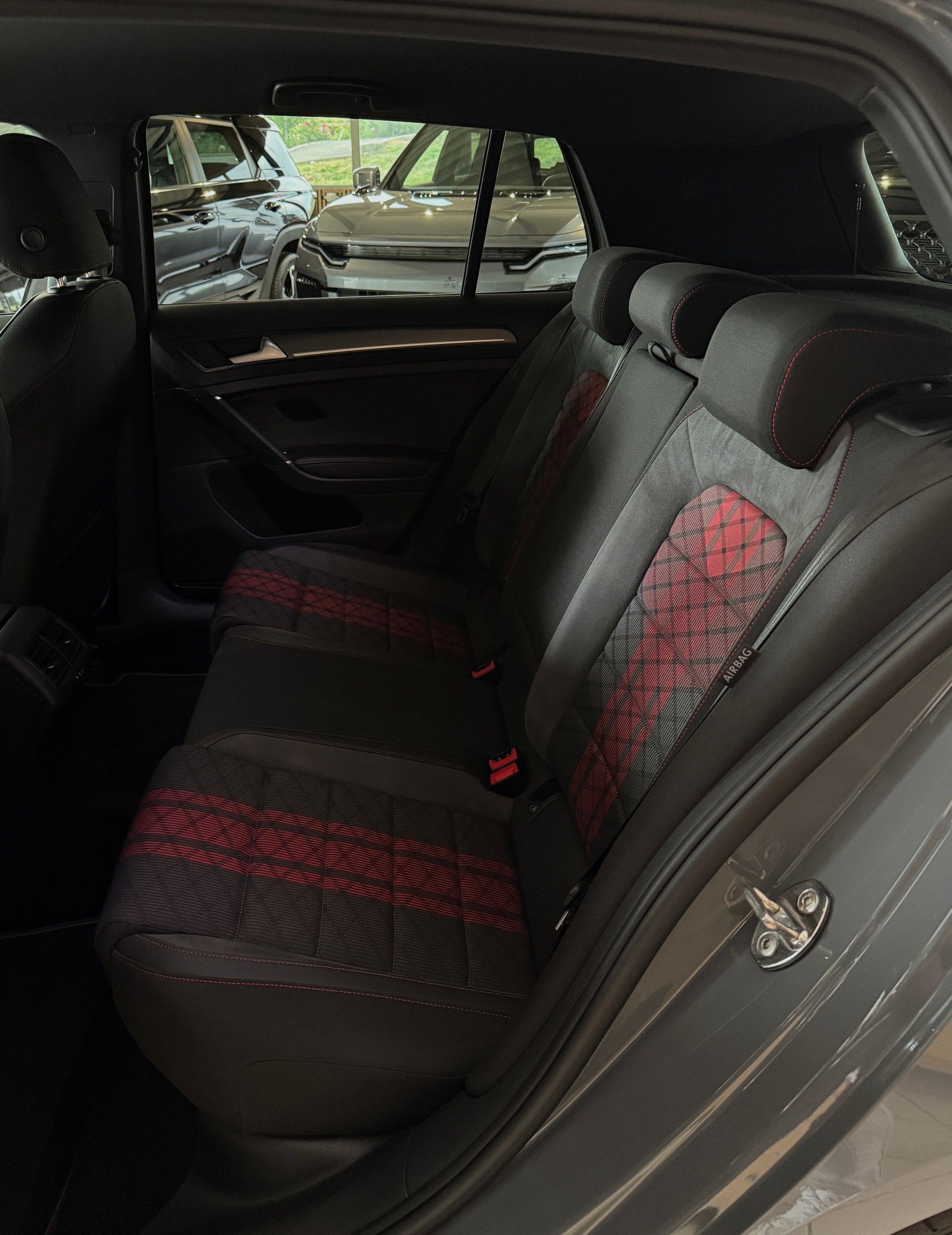 VW Golf 2.0 TSI GTI TCR DSG-image-19