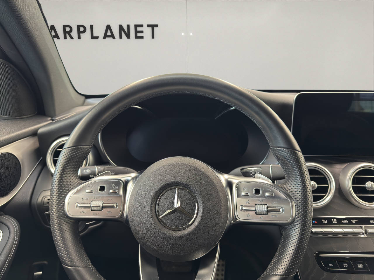 MERCEDES-BENZ GLC Coupé 300 AMG Line 4M AHK-image-9