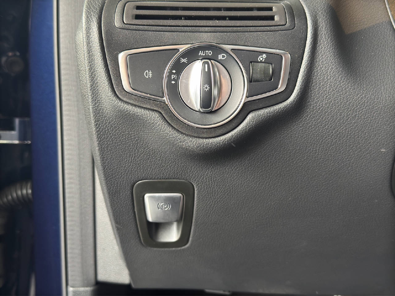 MERCEDES-BENZ GLC Coupé 300 AMG Line 4M AHK-image-20