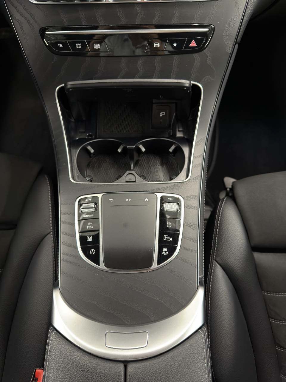 MERCEDES-BENZ GLC Coupé 300 AMG Line 4M AHK-image-18