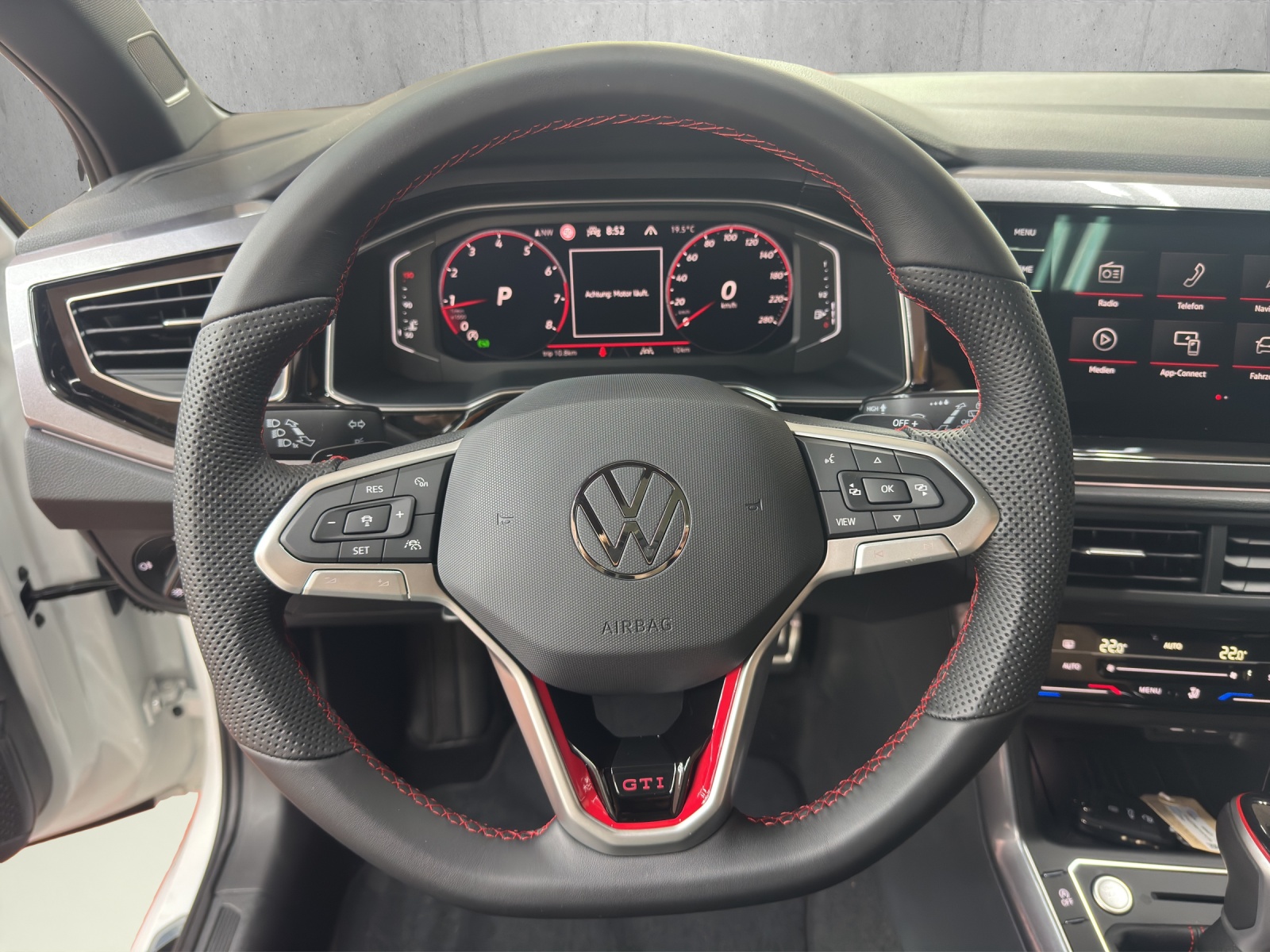 VW Polo 2.0 TSI GTI DSG-image-8