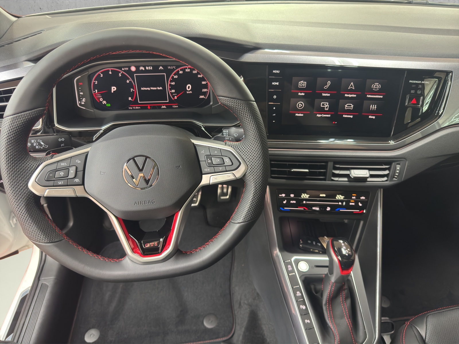 VW Polo 2.0 TSI GTI DSG-image-7