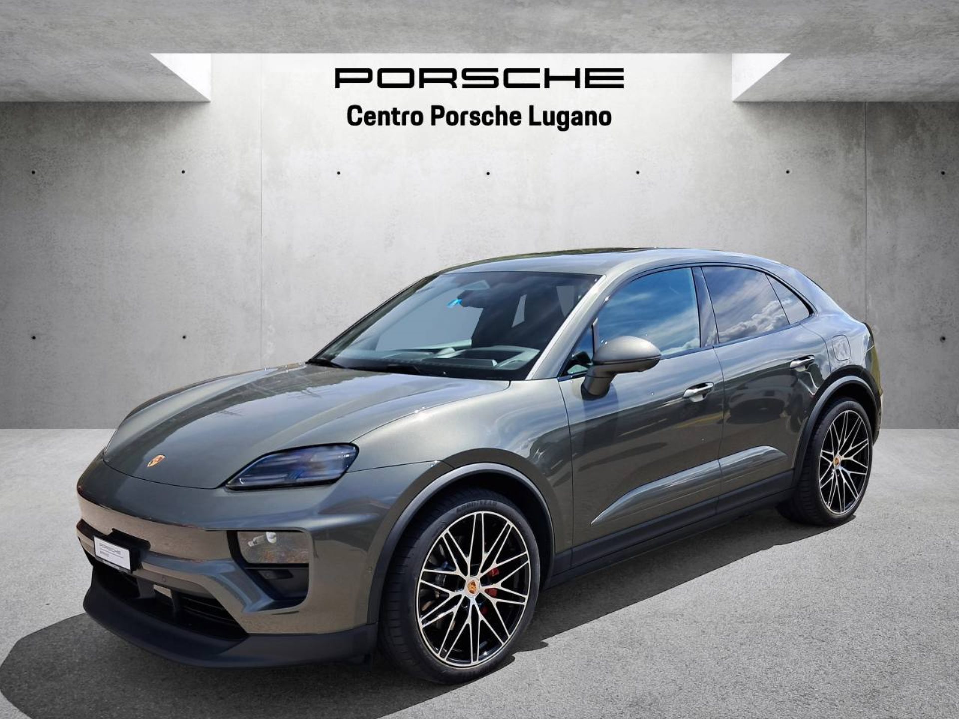 PORSCHE Macan 4S-image-8