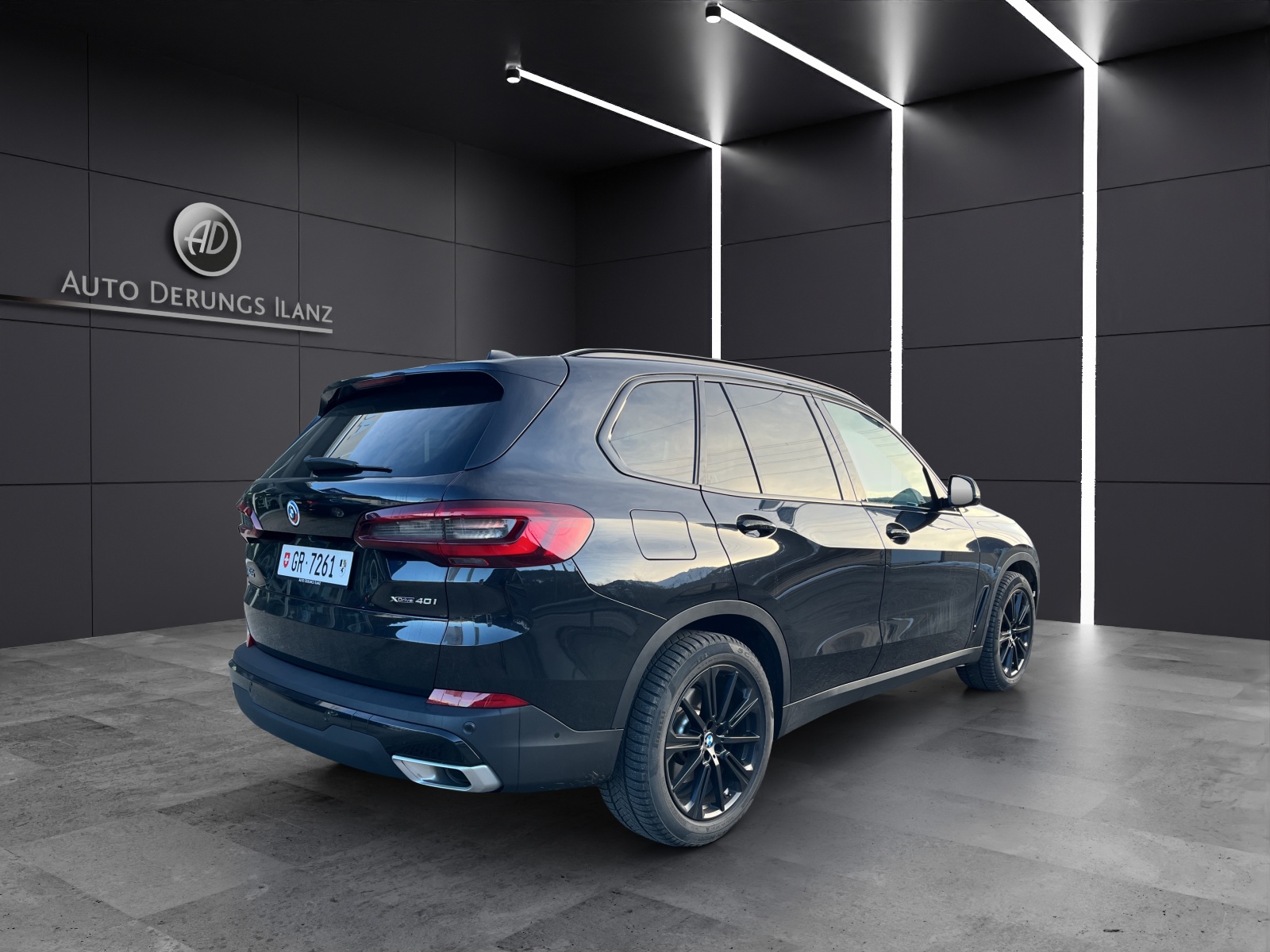 BMW X5 xDrive 48V 40i Steptronic-showroom-element-3