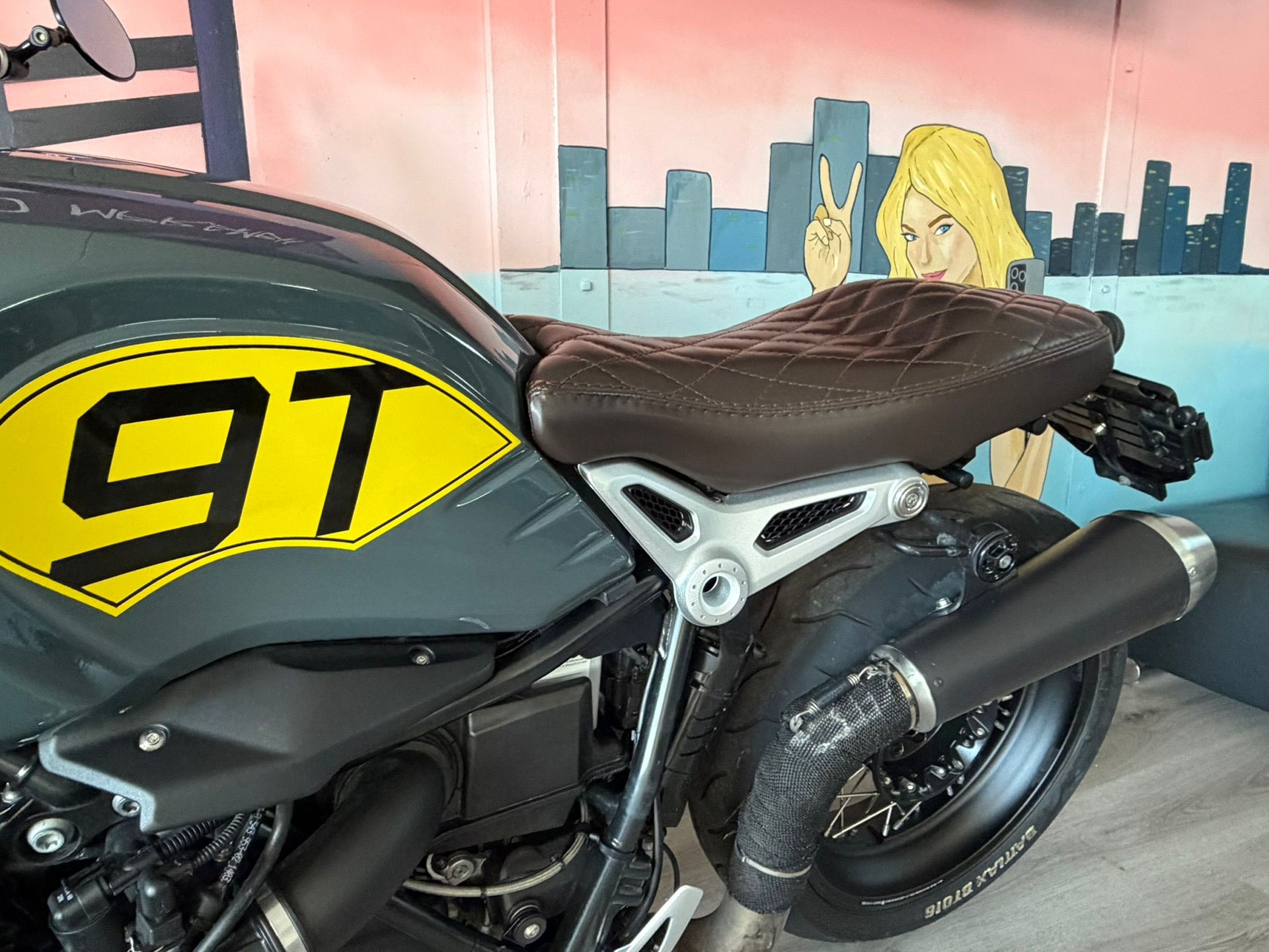 BMW R nineT Pure ABS-image-1