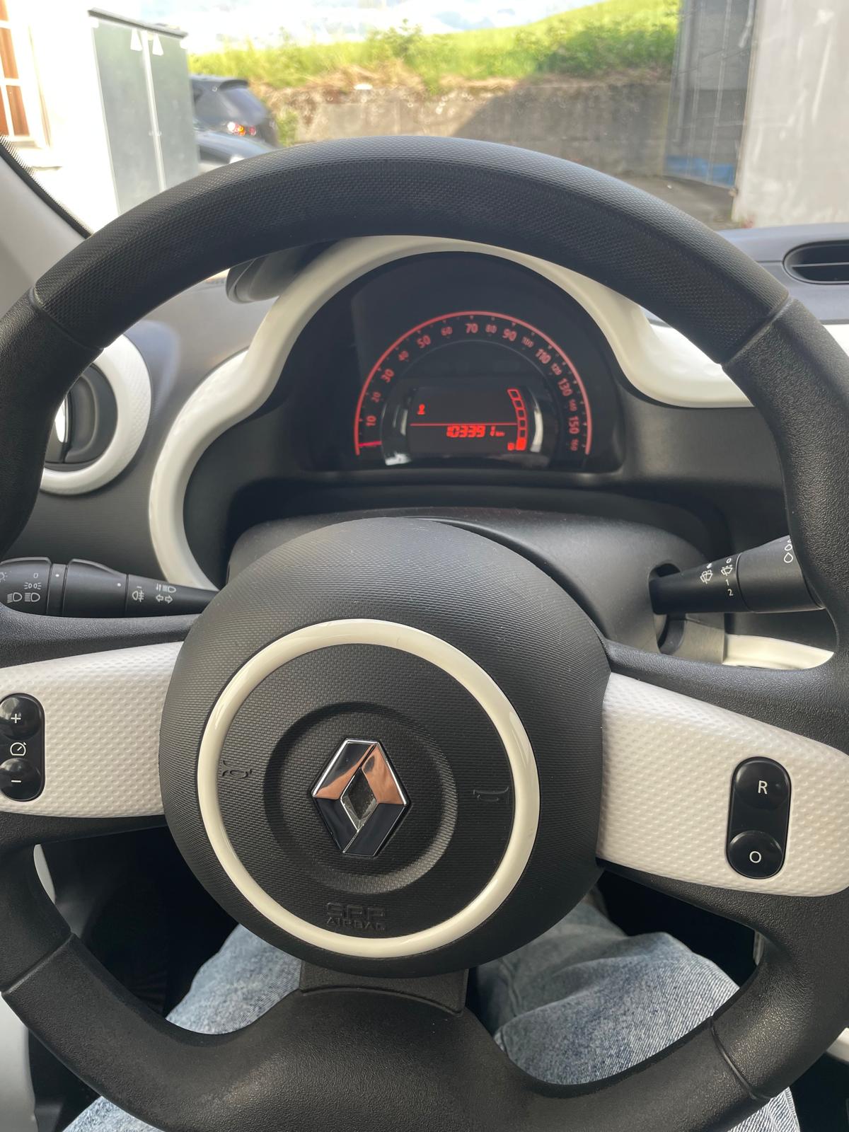 RENAULT Twingo 1.0 Life-image-12