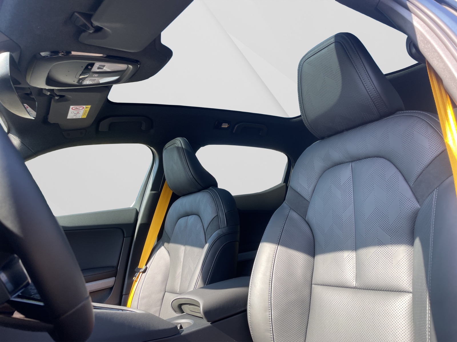 POLESTAR 2 Long Range Dual Motor Performance Prime-image-17
