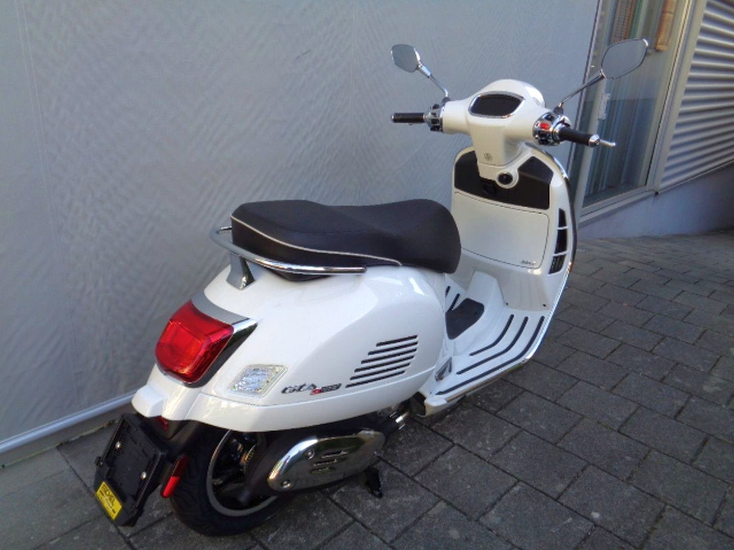 PIAGGIO VESPA GTS 310 E5-image-5
