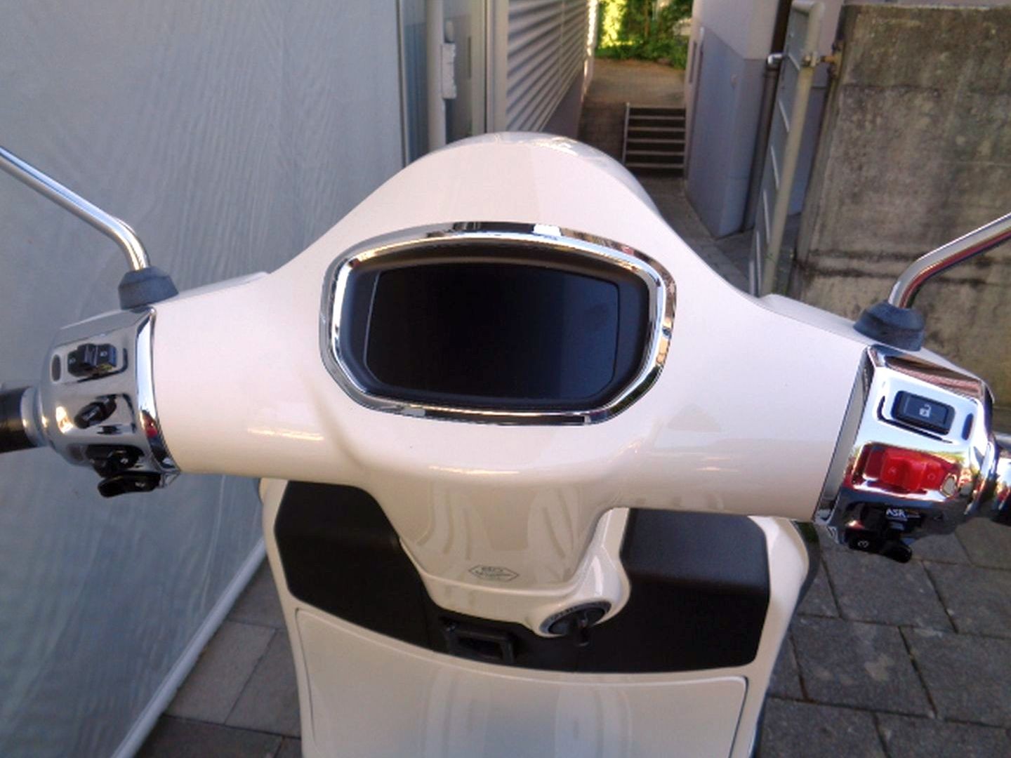 PIAGGIO VESPA GTS 310 E5-image-6