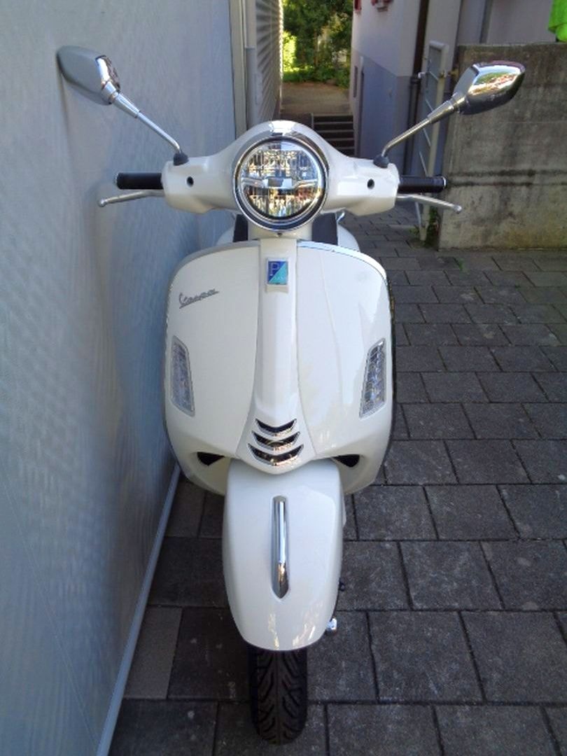 PIAGGIO VESPA GTS 310 E5-showroom-element-2