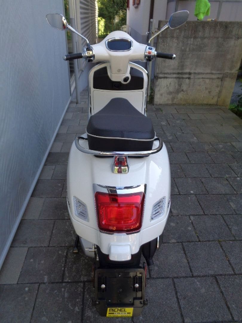 PIAGGIO VESPA GTS 310 E5-image-4