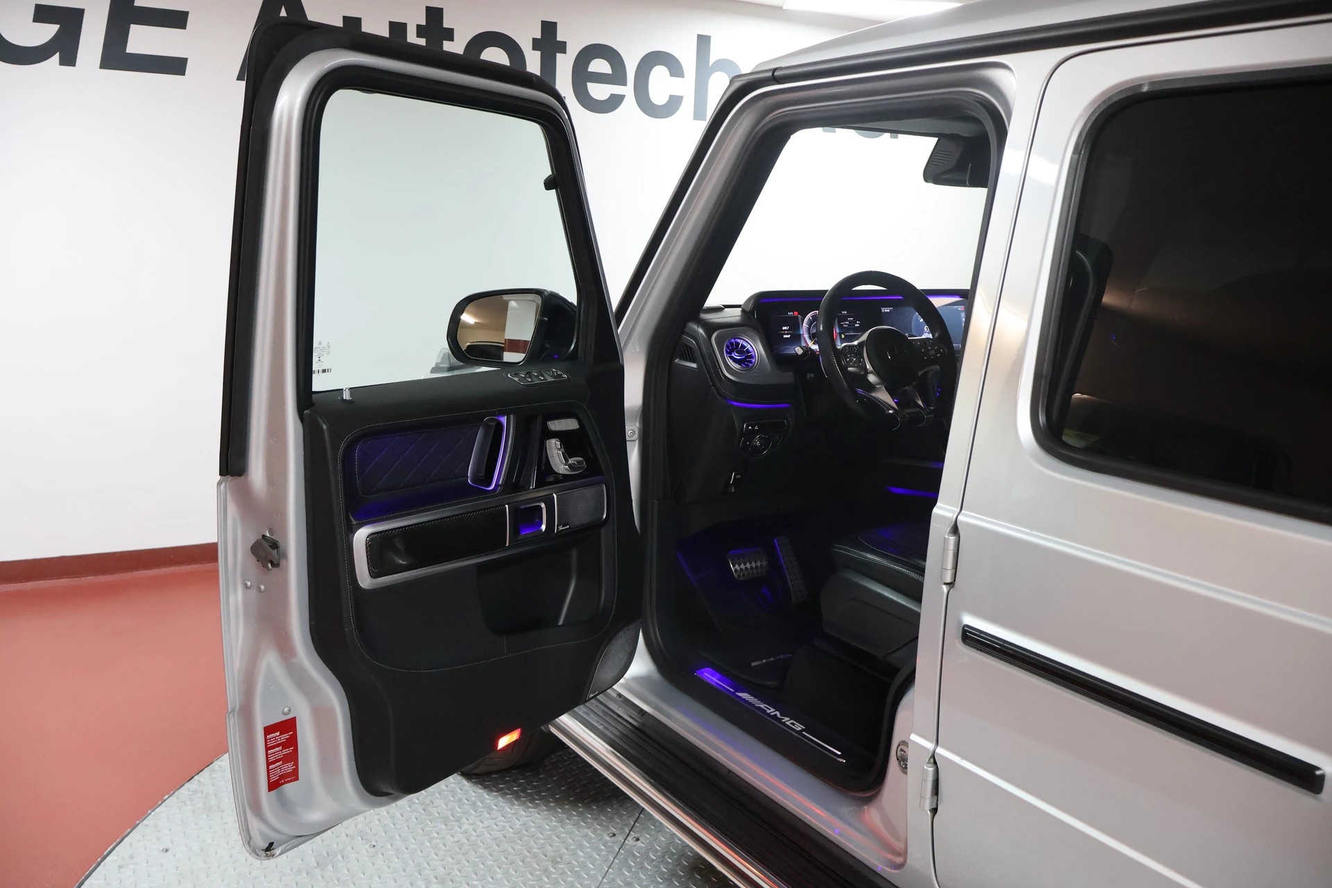 MERCEDES-BENZ G 63 AMG Speedshift Plus G-Tronic-showroom-element-3