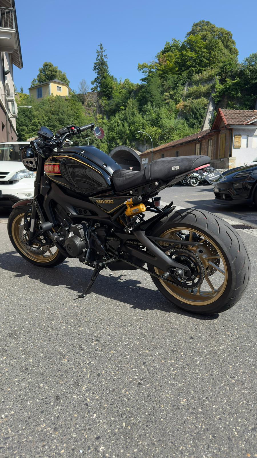 YAMAHA XSR 900 80 Black-image-2