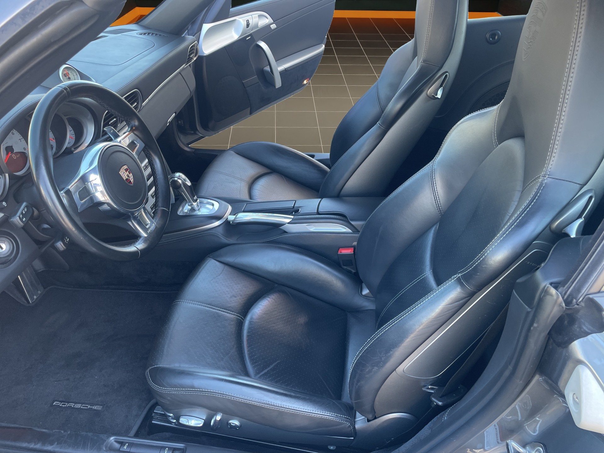 PORSCHE 911 Cabrio Carrera 4S PDK-image-8