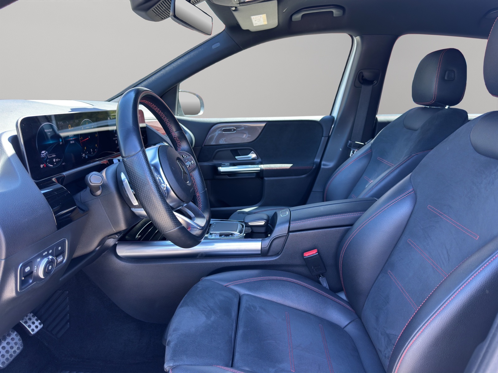 MERCEDES-BENZ B 200 d AMG Line 8G-DCT-image-8
