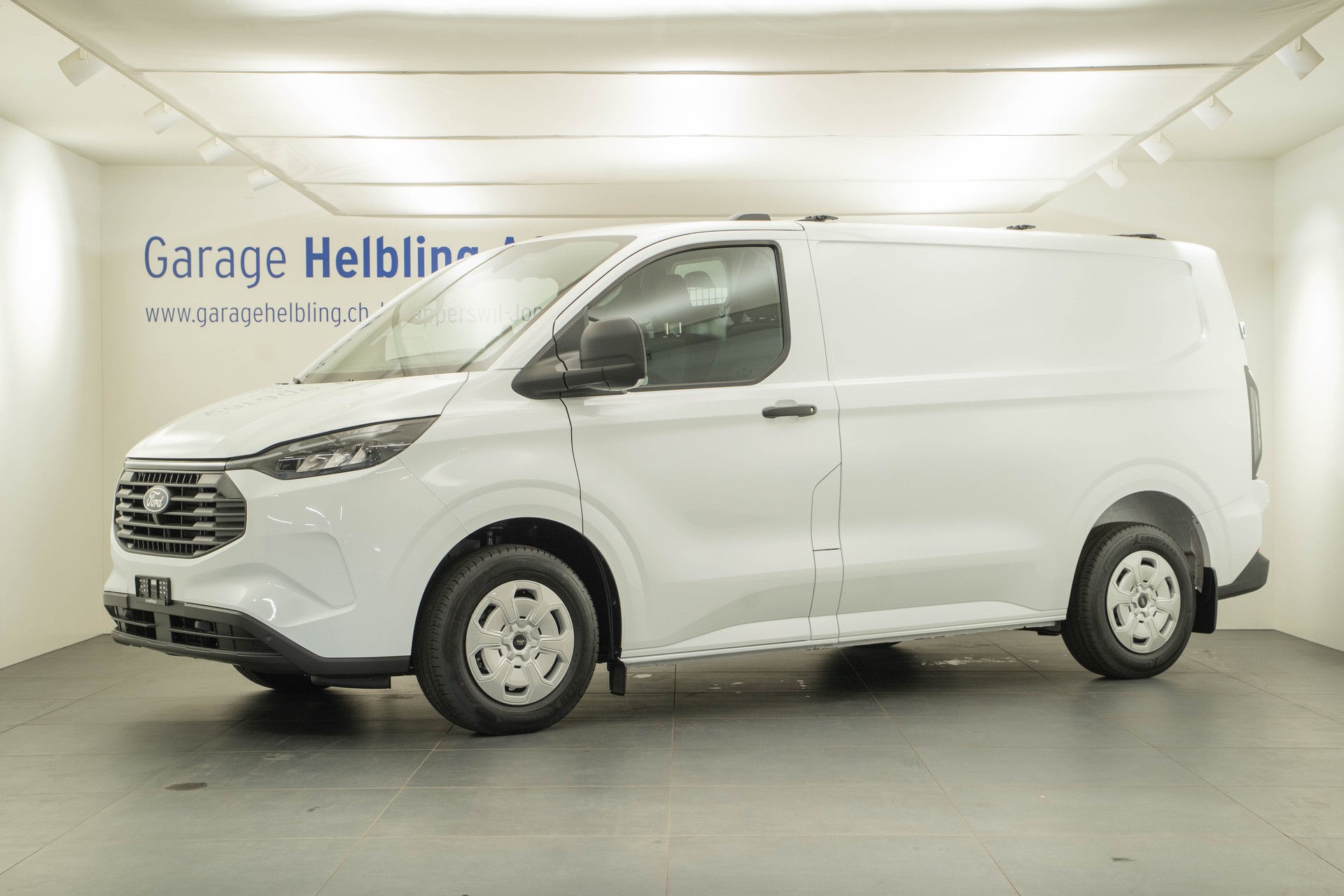 FORD Transit C Van 320 L1 2.5 Duratec 233 Trend PHEV