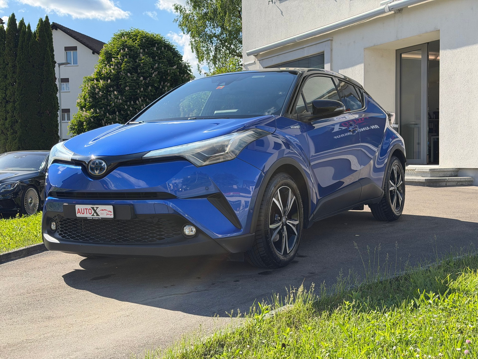 TOYOTA C-HR 1.8 HSD Style CVT-image-1