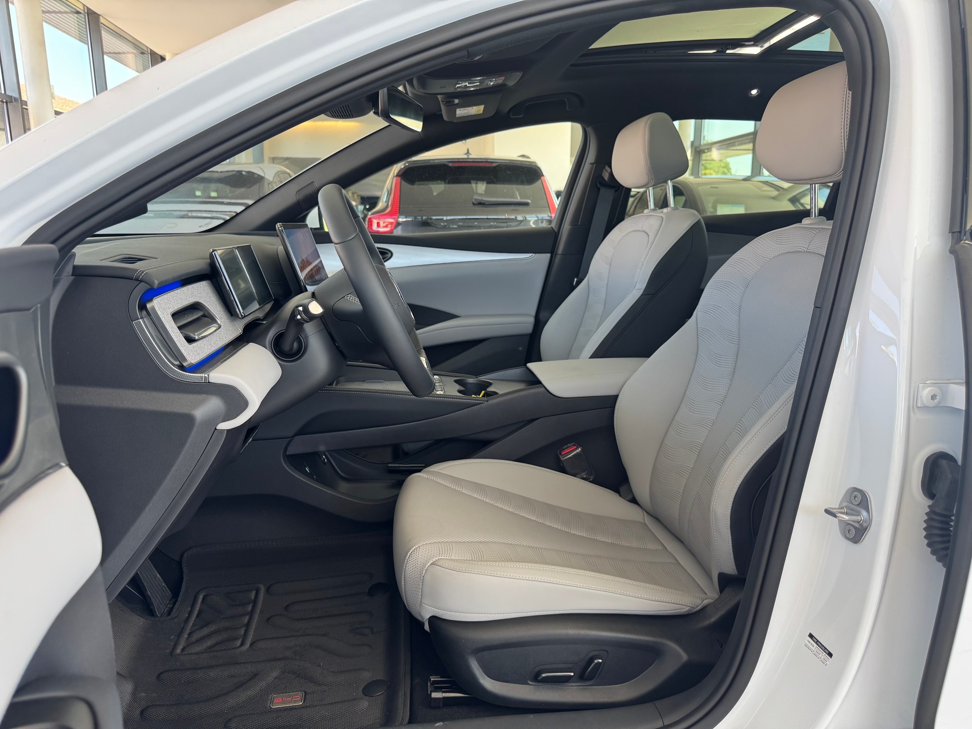 BYD Seal 6 DM-i Touring Comfort-image-11