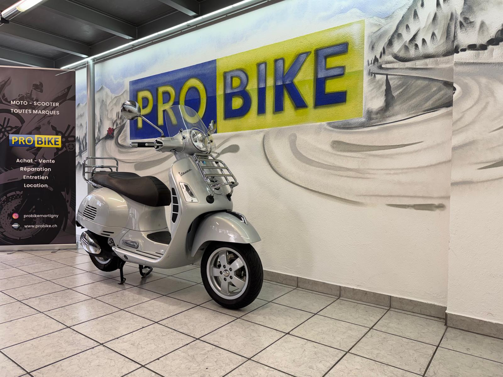 PIAGGIO Vespa GTS 300 i.e.Touring-image-0