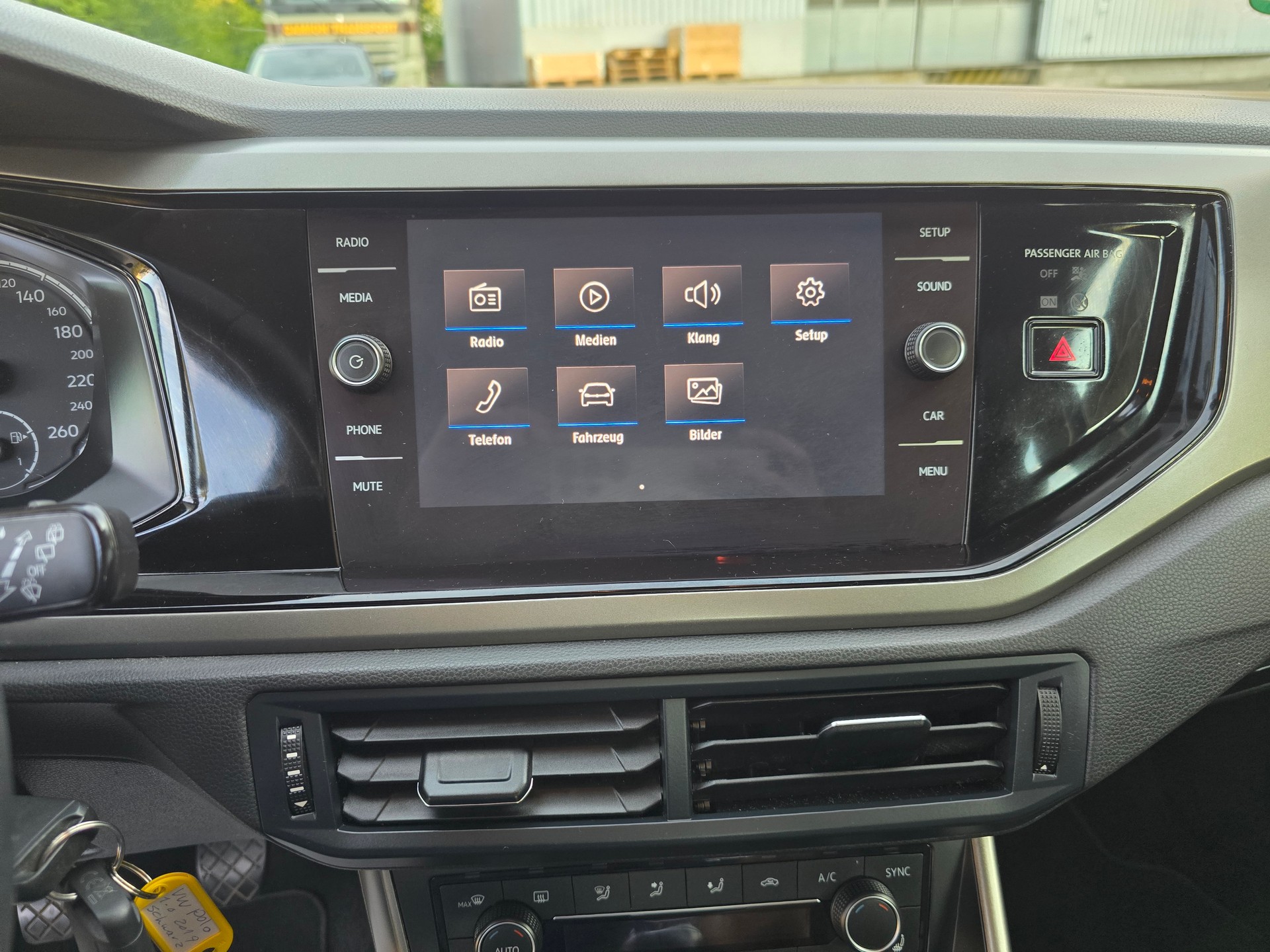 VW Polo 1.0 TSI BMT Trendline-image-21