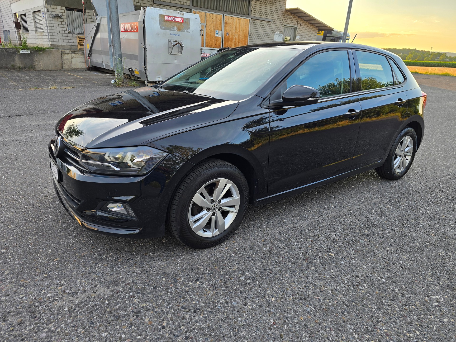 VW Polo 1.0 TSI BMT Trendline-showroom-element-2