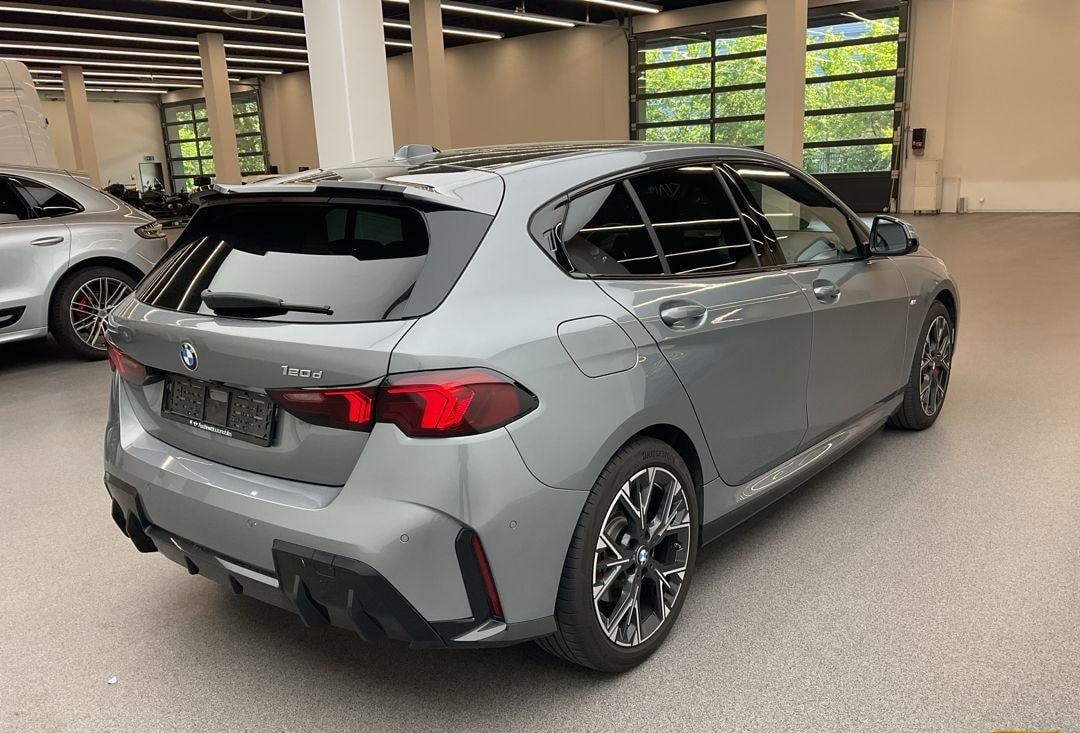 BMW 120d M Sport Pro Steptronic **VOLLAUSSTATTUNG -HEAD UP -KOMFORT/ +DRIVE PAKET PROFESS. -GRATIS SERVICE 10J. /100.000KM **