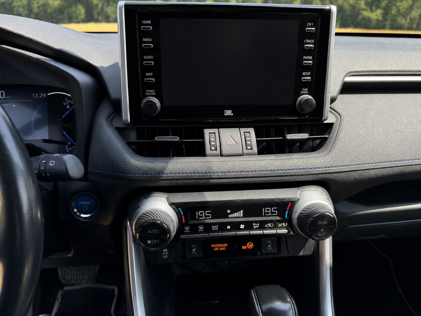 TOYOTA 2.5 HEV Style-image-11