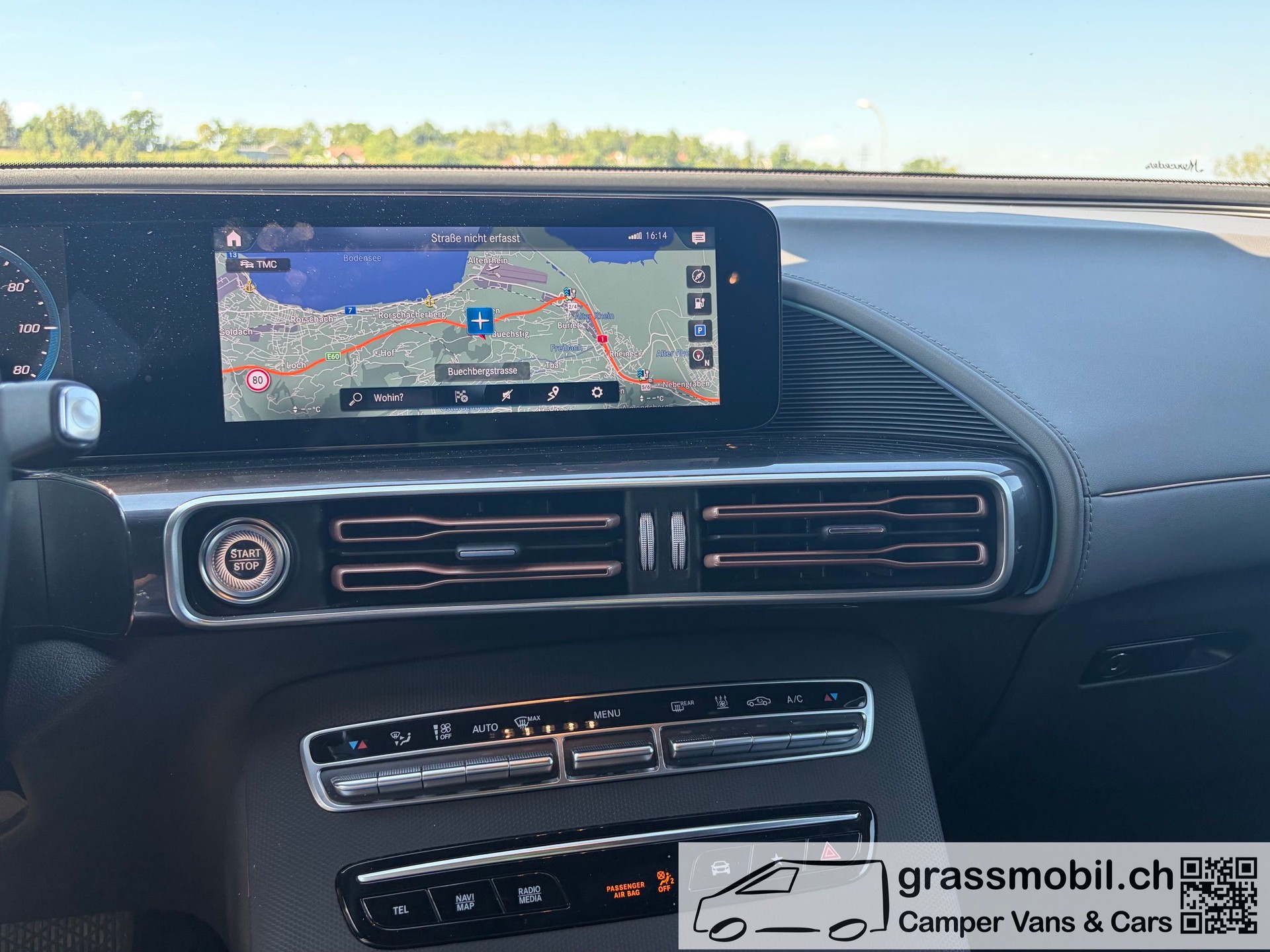 MERCEDES-BENZ EQC 400 4Matic EQ Star-image-9