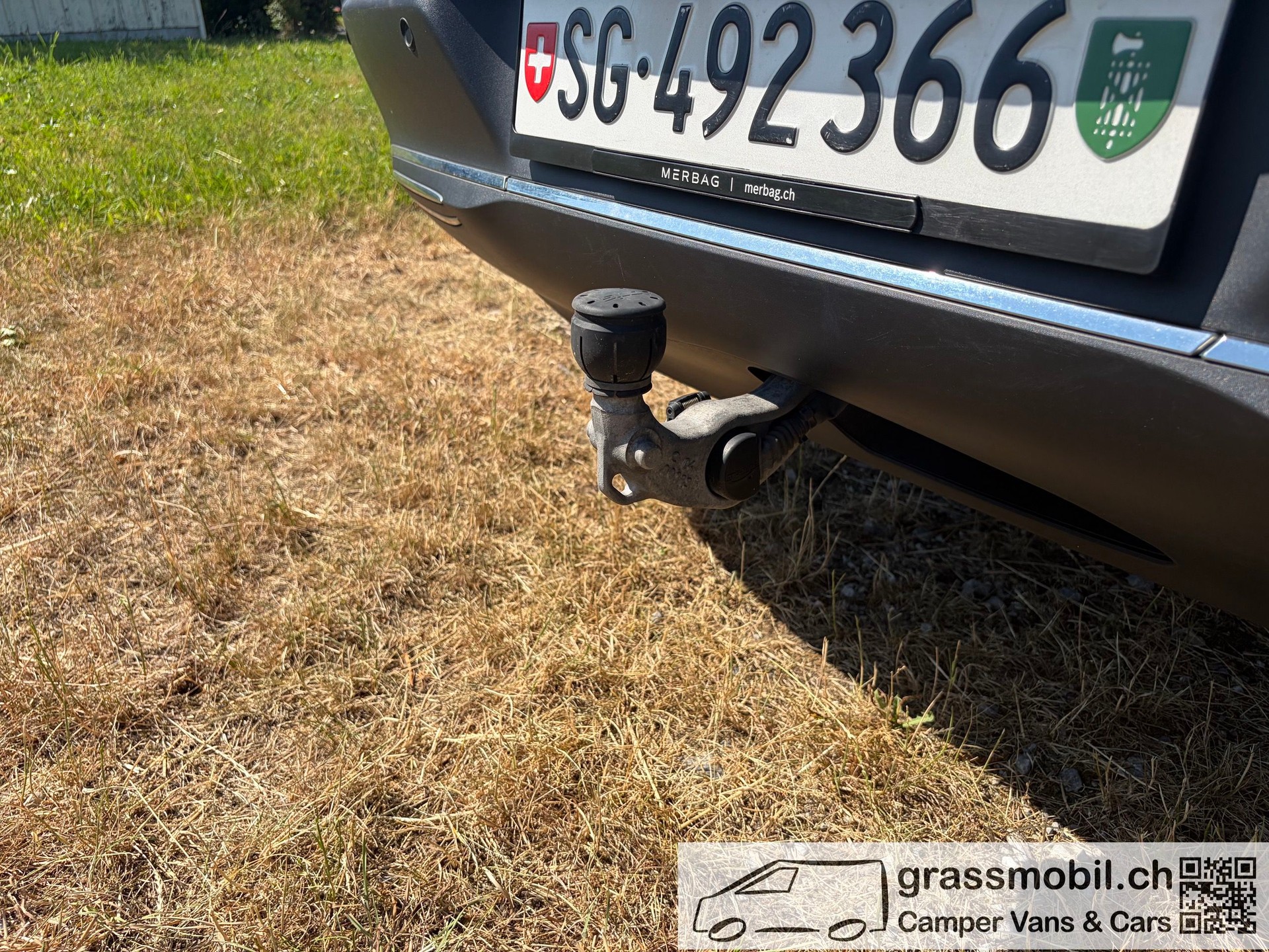 MERCEDES-BENZ EQC 400 4Matic EQ Star-image-14