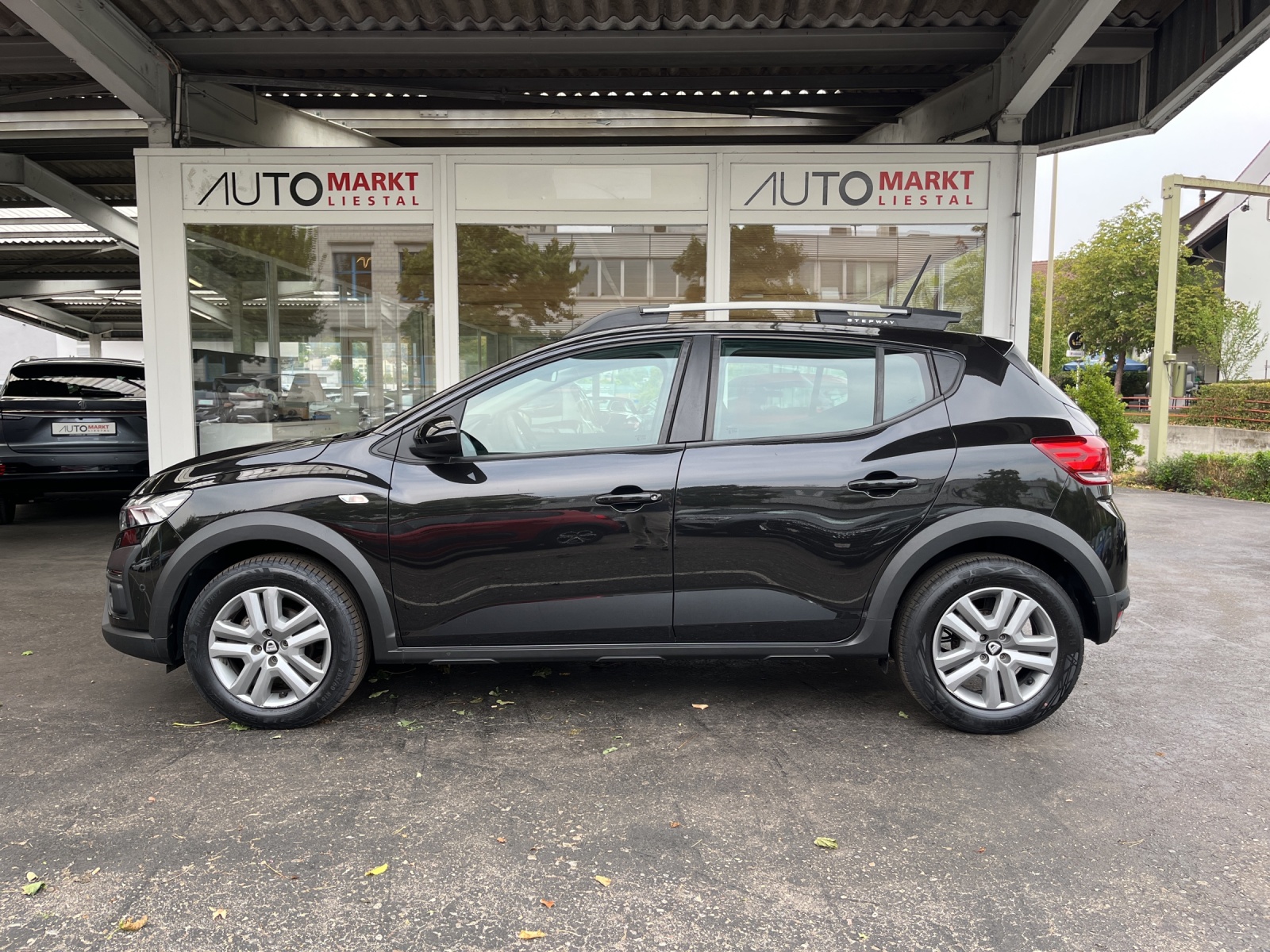 DACIA Sandero Stepway TCe 90 Comfort-showroom-element-1