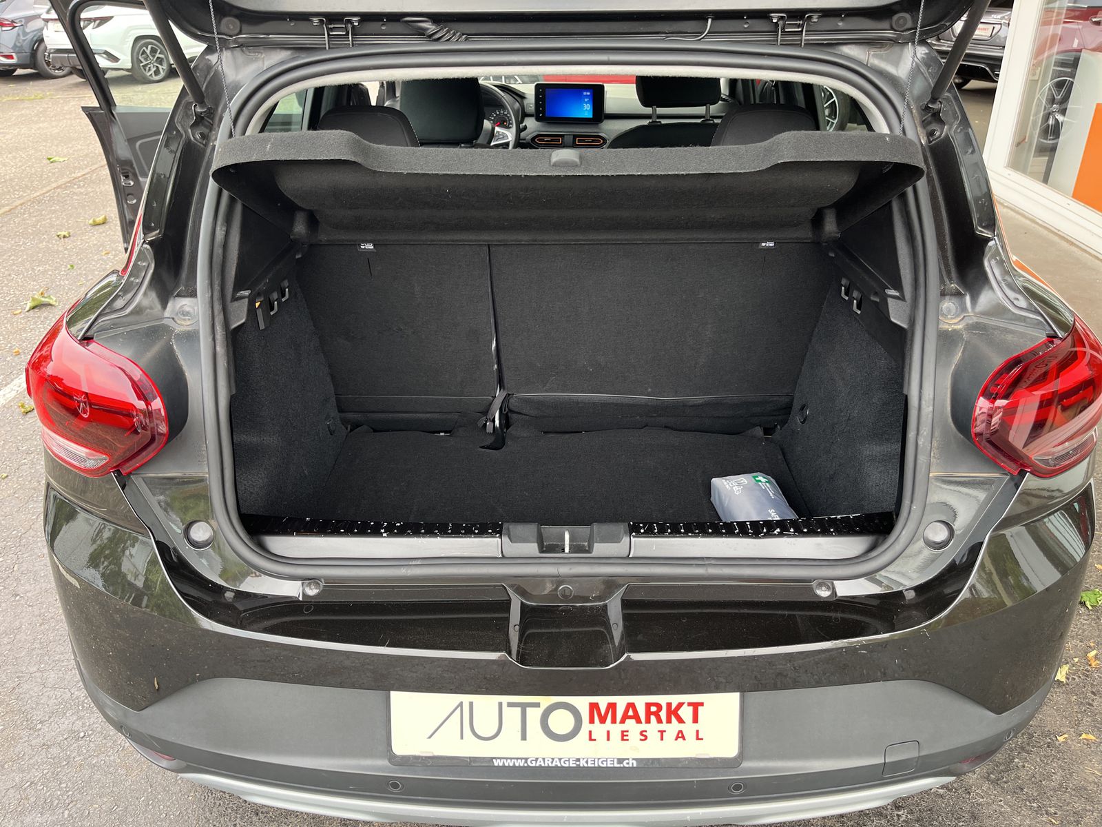 DACIA Sandero Stepway TCe 90 Comfort-image-10