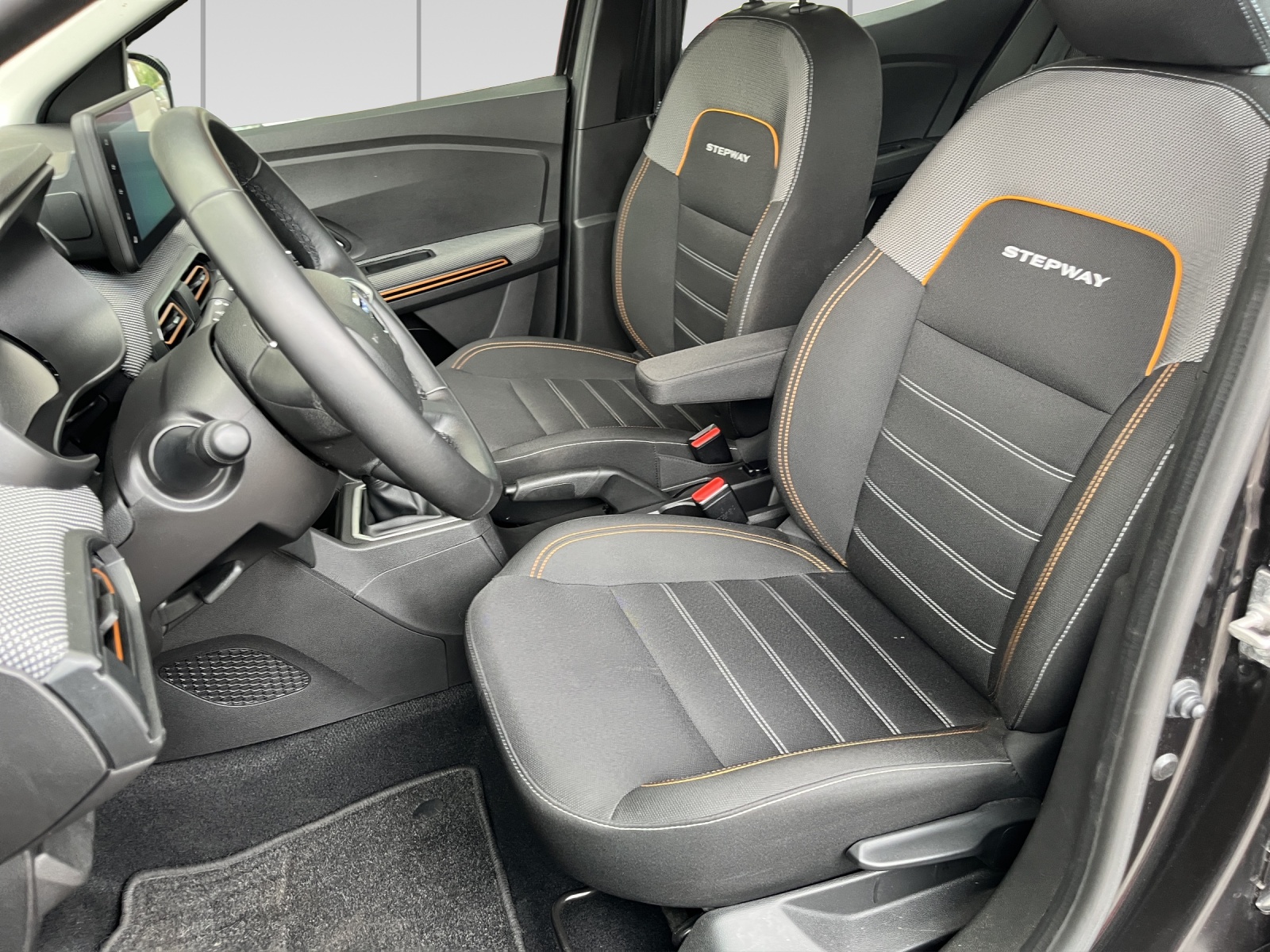 DACIA Sandero Stepway TCe 90 Comfort-image-5