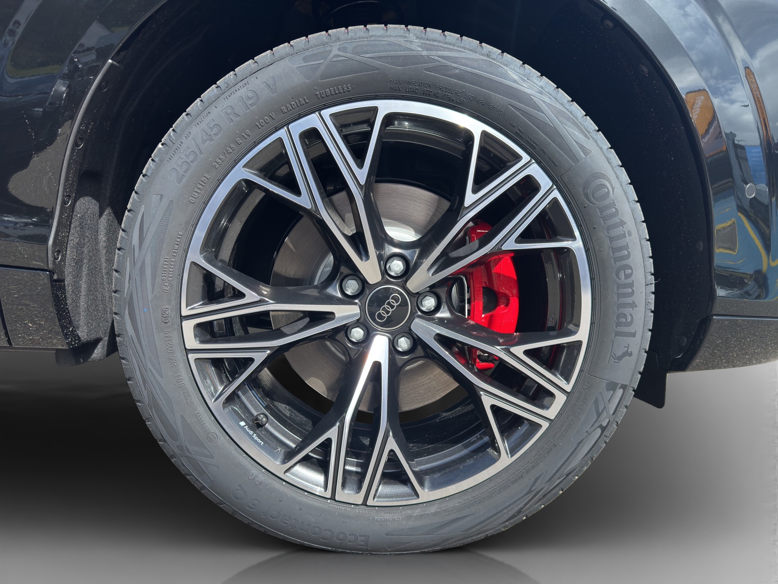 AUDI Q3 SUV TFSI quattro 195 kW S tronic-image-9