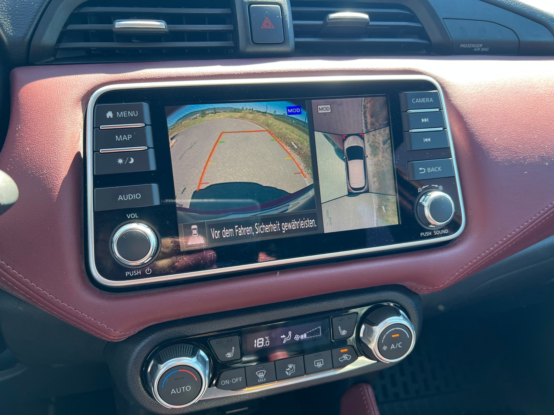 NISSAN Micra IG-T100 Xtronic Tekna AVM+LED+Leder Insp.Red-image-18