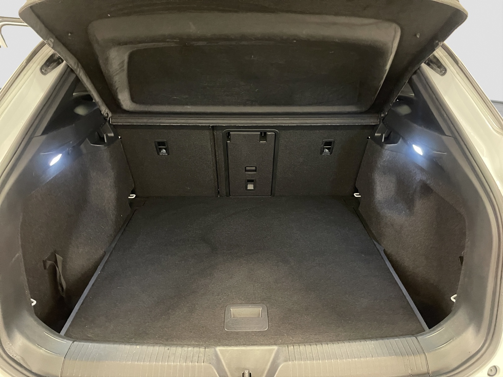 VW ID.4 Pro Performance 77 kWh-image-14