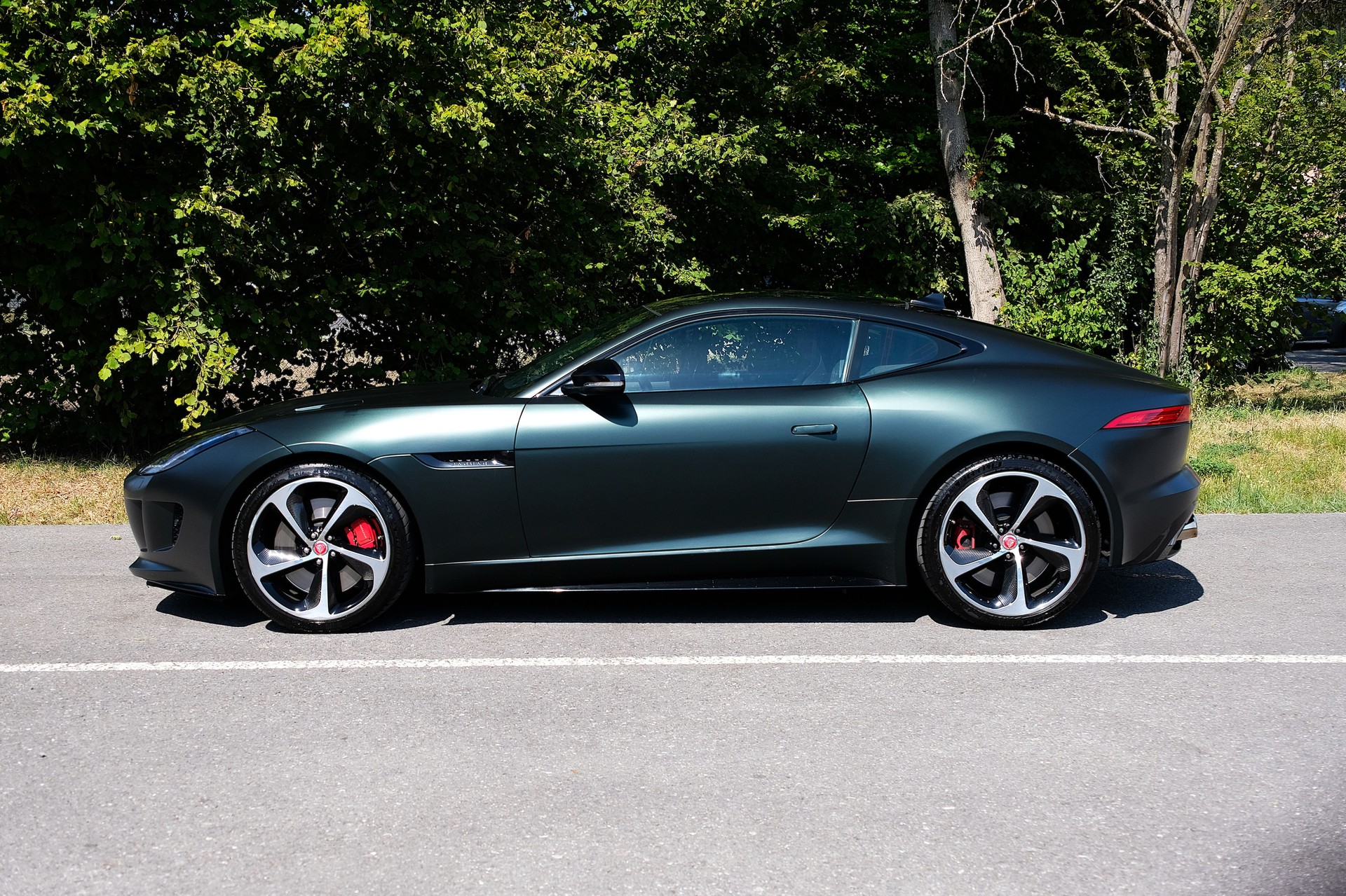 JAGUAR F-Type Coupé R 5.0 V8 S/C AWD-image-4