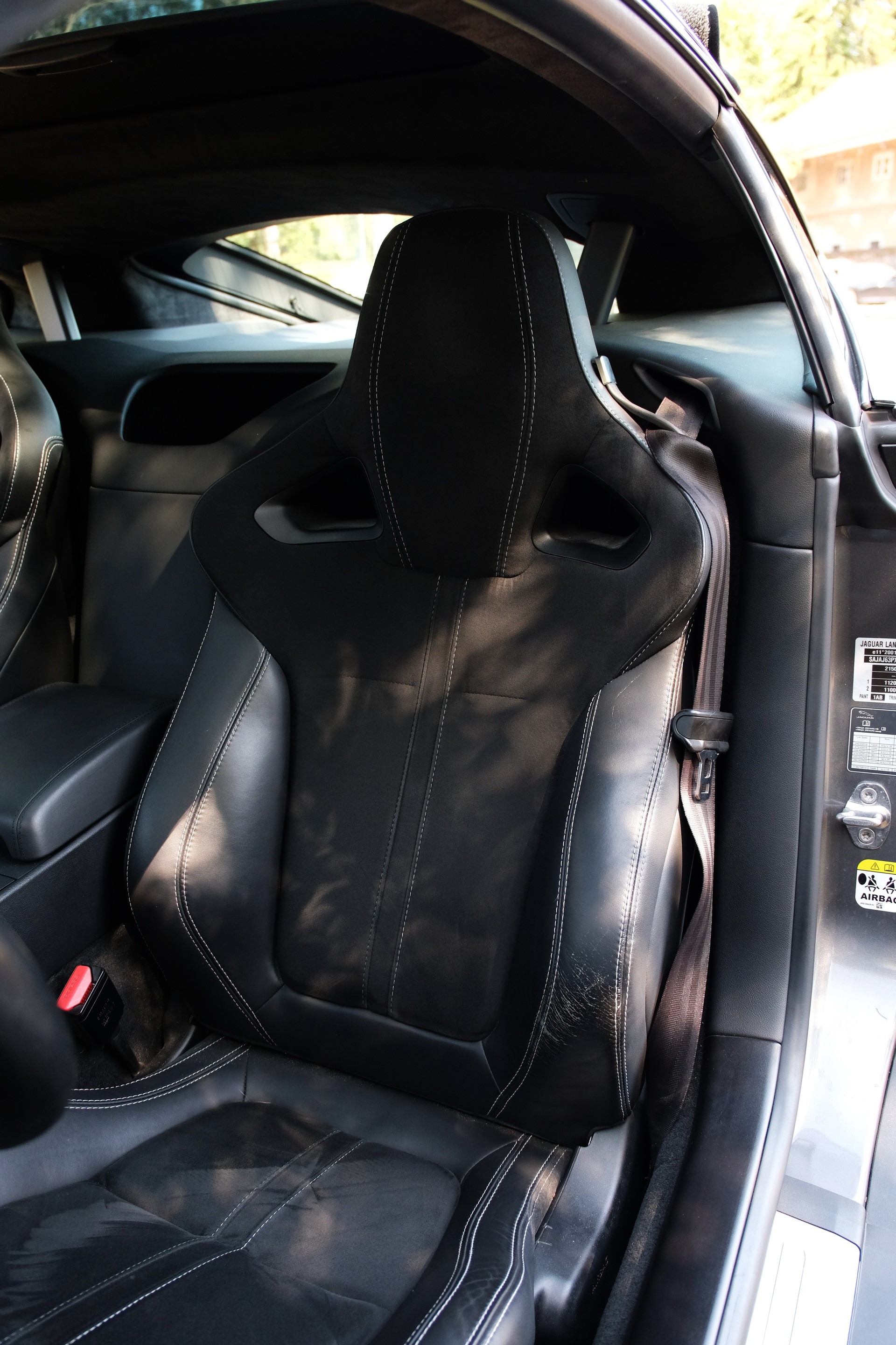JAGUAR F-Type Coupé R 5.0 V8 S/C AWD-image-13