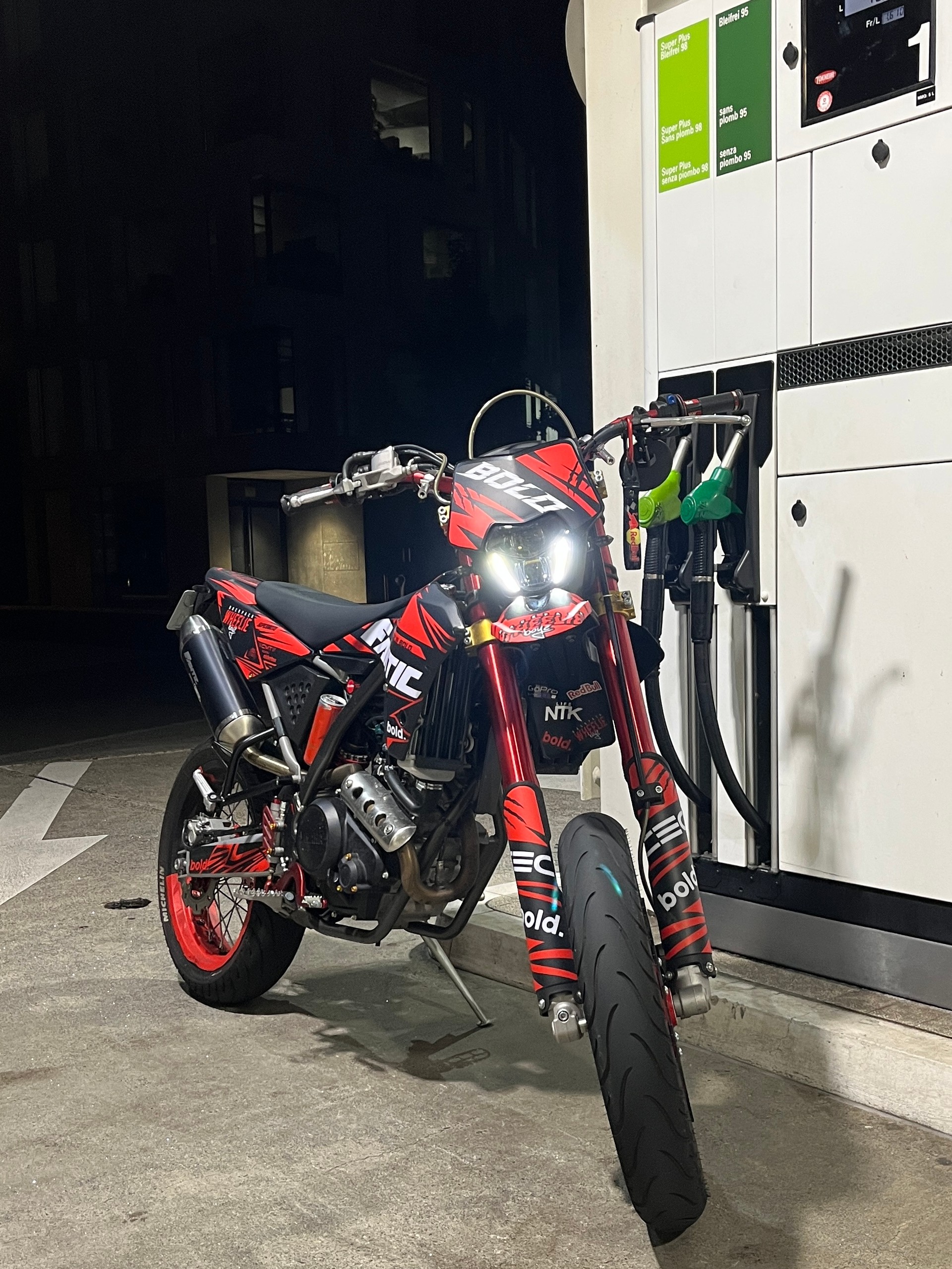 FANTIC XMF 125 Motard-image-1