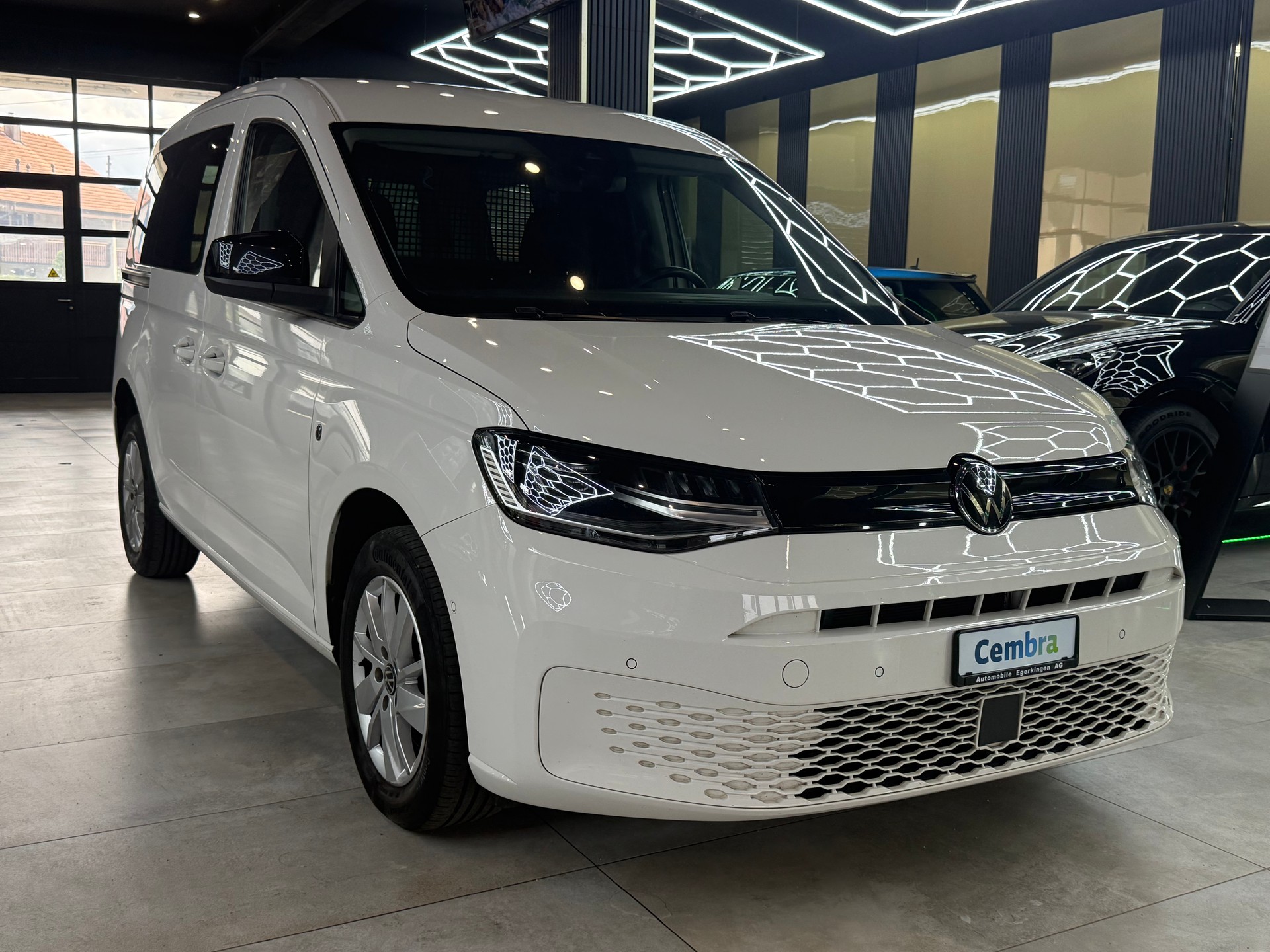 VW Caddy Cargo 2.0TDI DSG-showroom-element-2