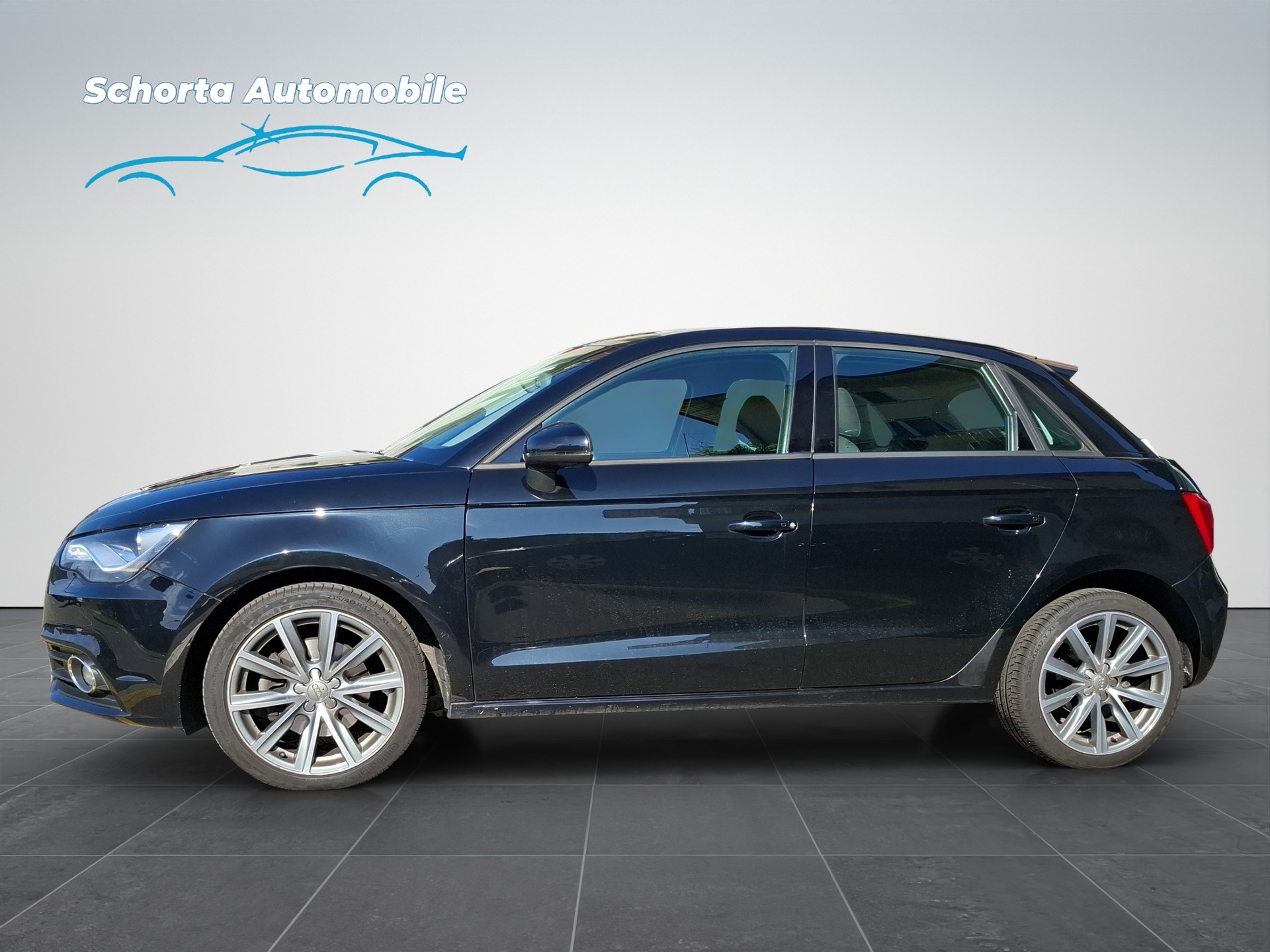 AUDI A1 Sportback 1.4 TFSI Ambition S-tronic-showroom-element-1