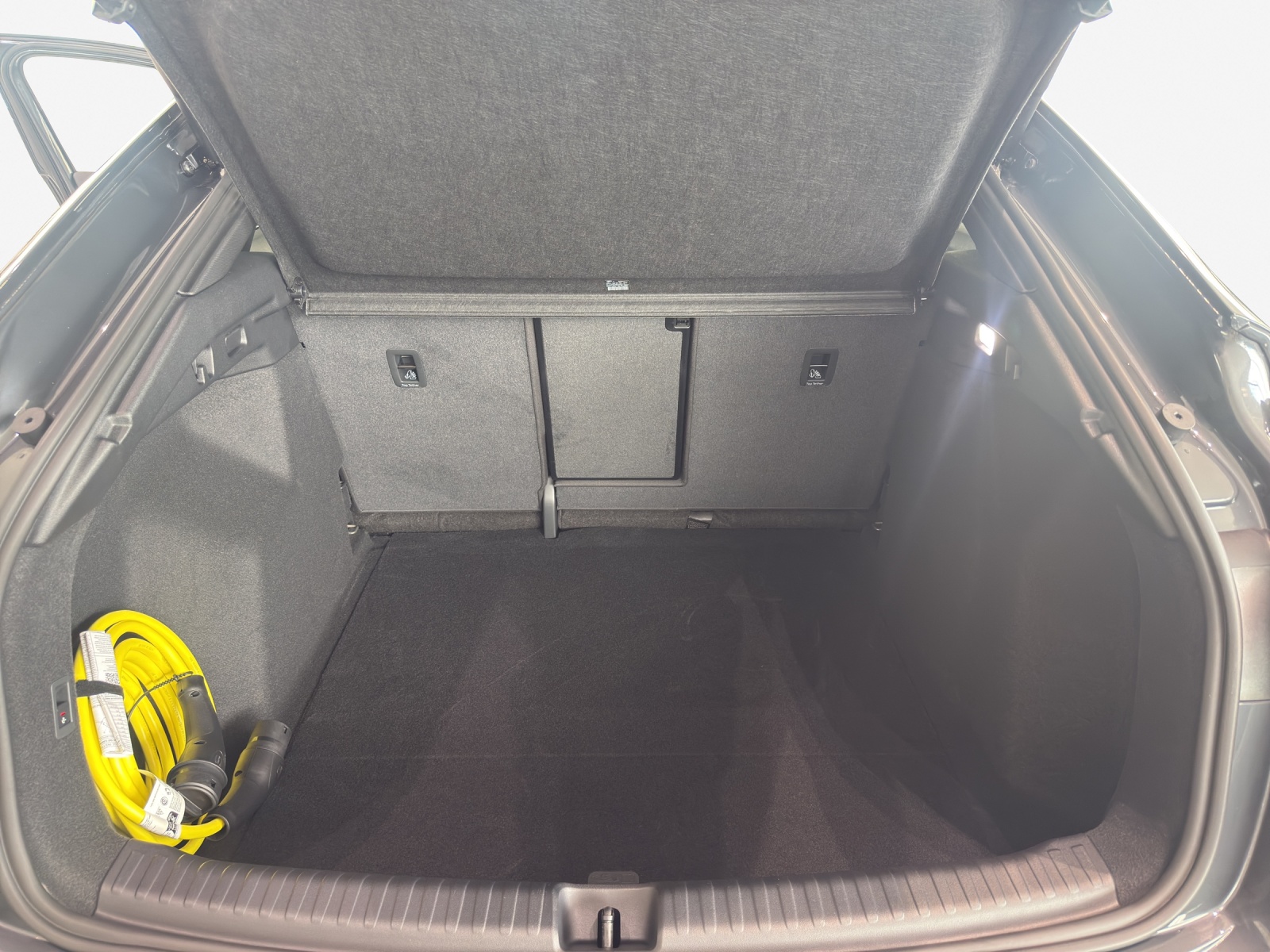 AUDI Q4 Sportback e-tron quattro performance Swiss Ski-image-12