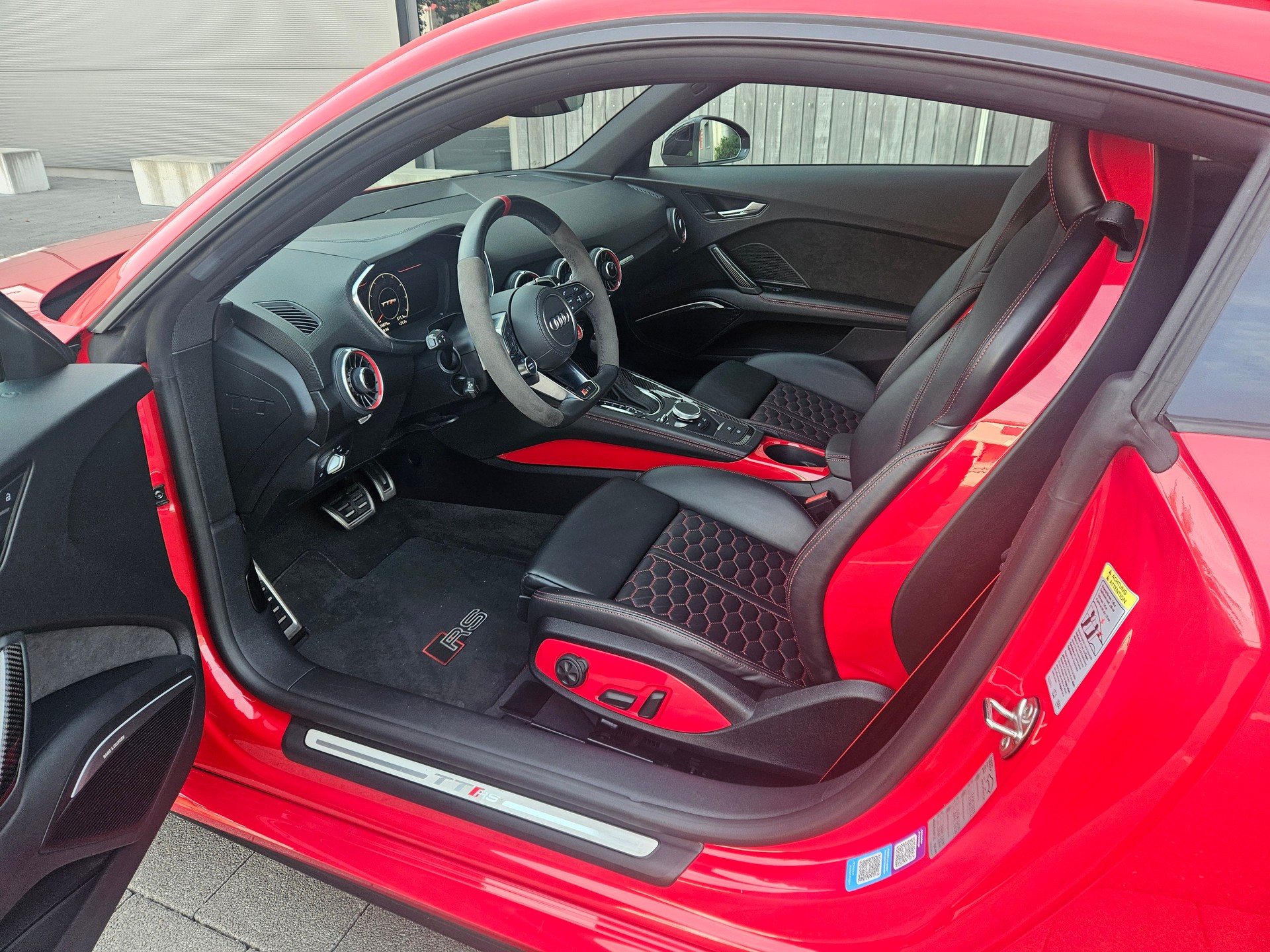 AUDI 2.5 TFSI quattro S-Tronic-image-7