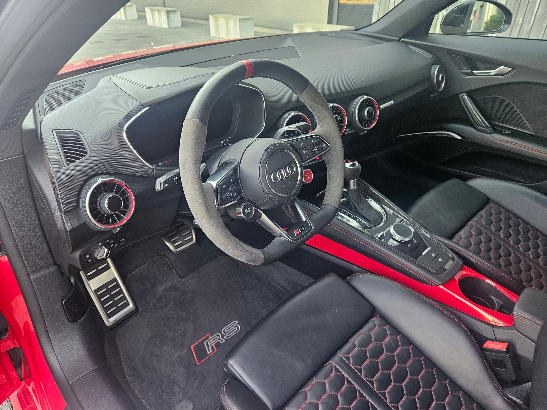 AUDI 2.5 TFSI quattro S-Tronic-image-6