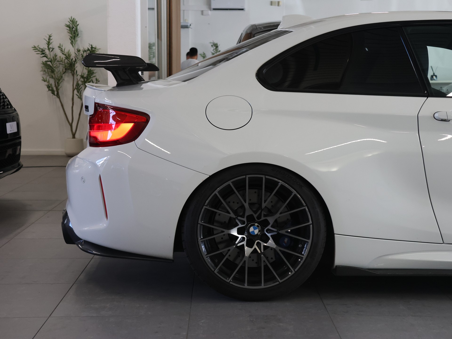 BMW M2 Competition *Grail Auspuff* *Panoramadach* *Harman/Kardon*-image-11