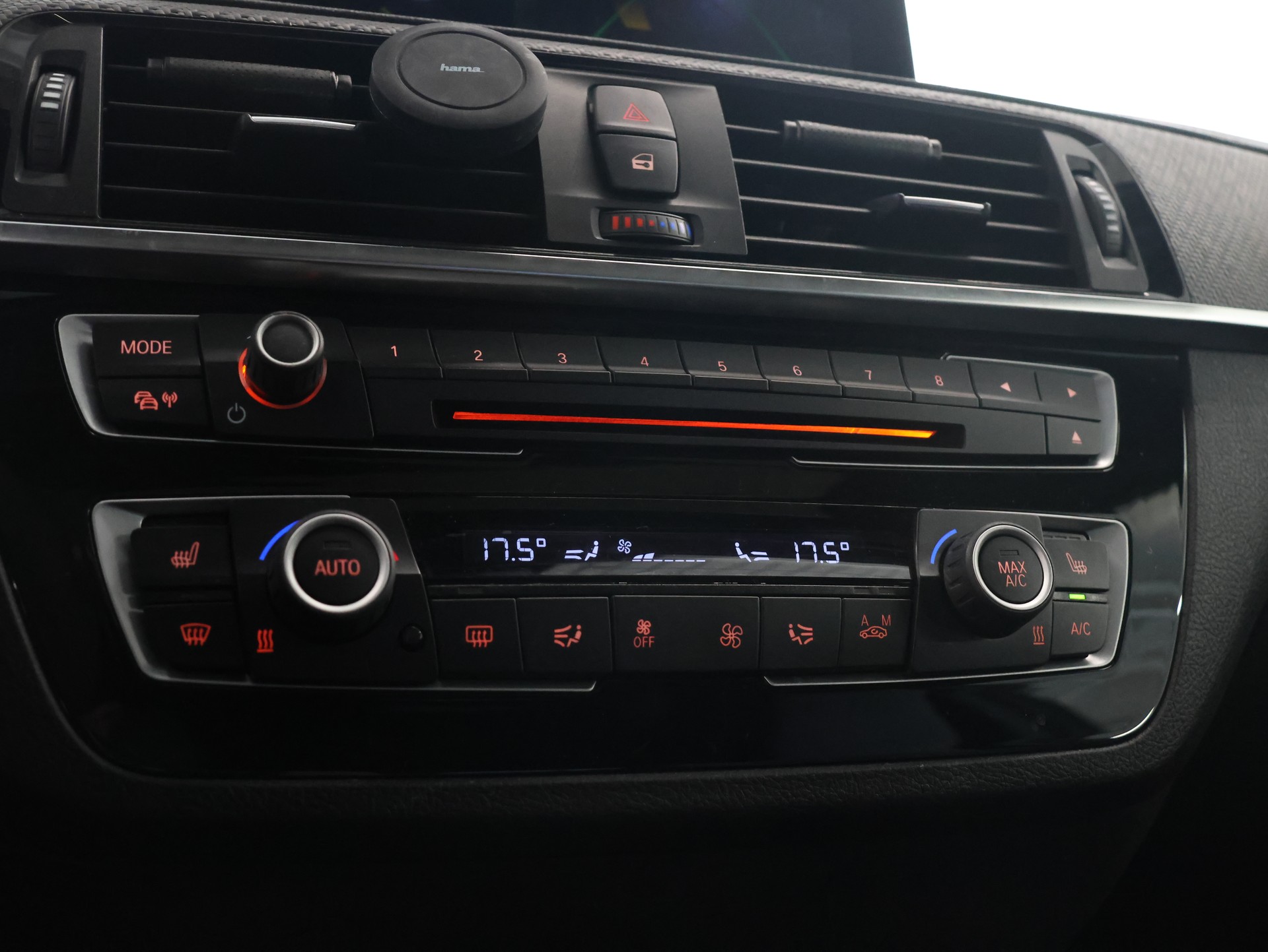 BMW M2 Competition *Grail Auspuff* *Panoramadach* *Harman/Kardon*-image-27