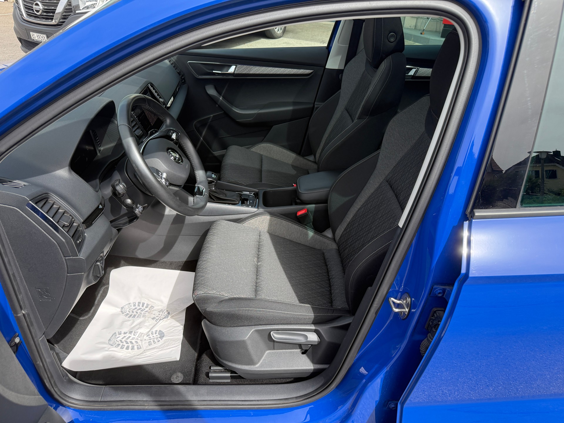 SKODA Karoq 2.0 TDI CR Style 4x4 DSG-image-7