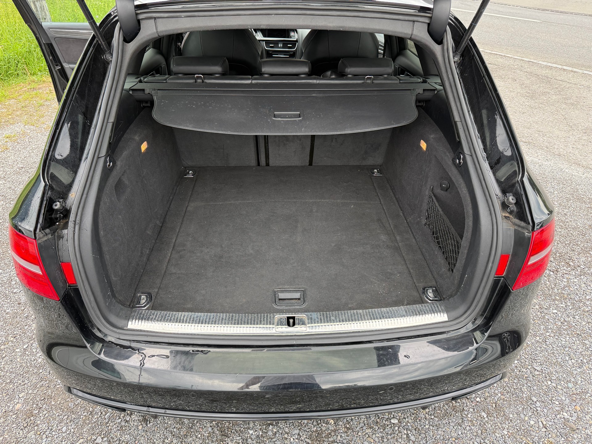 AUDI RS4 Avant 4.2 FSI V8 quattro S-tronic-image-11