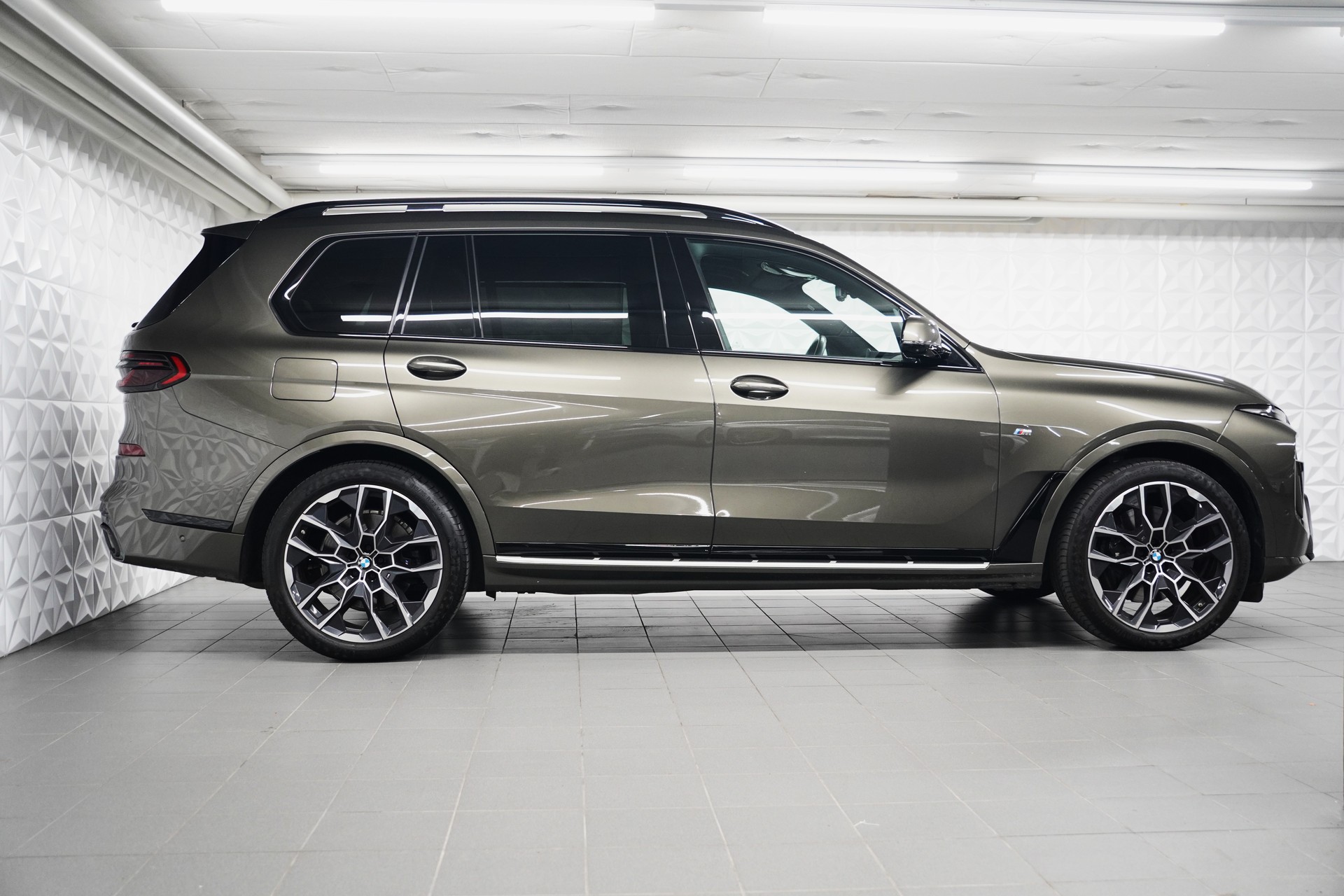 BMW X7 xDrive 48V 40d M Sport Pro Steptronic-image-5