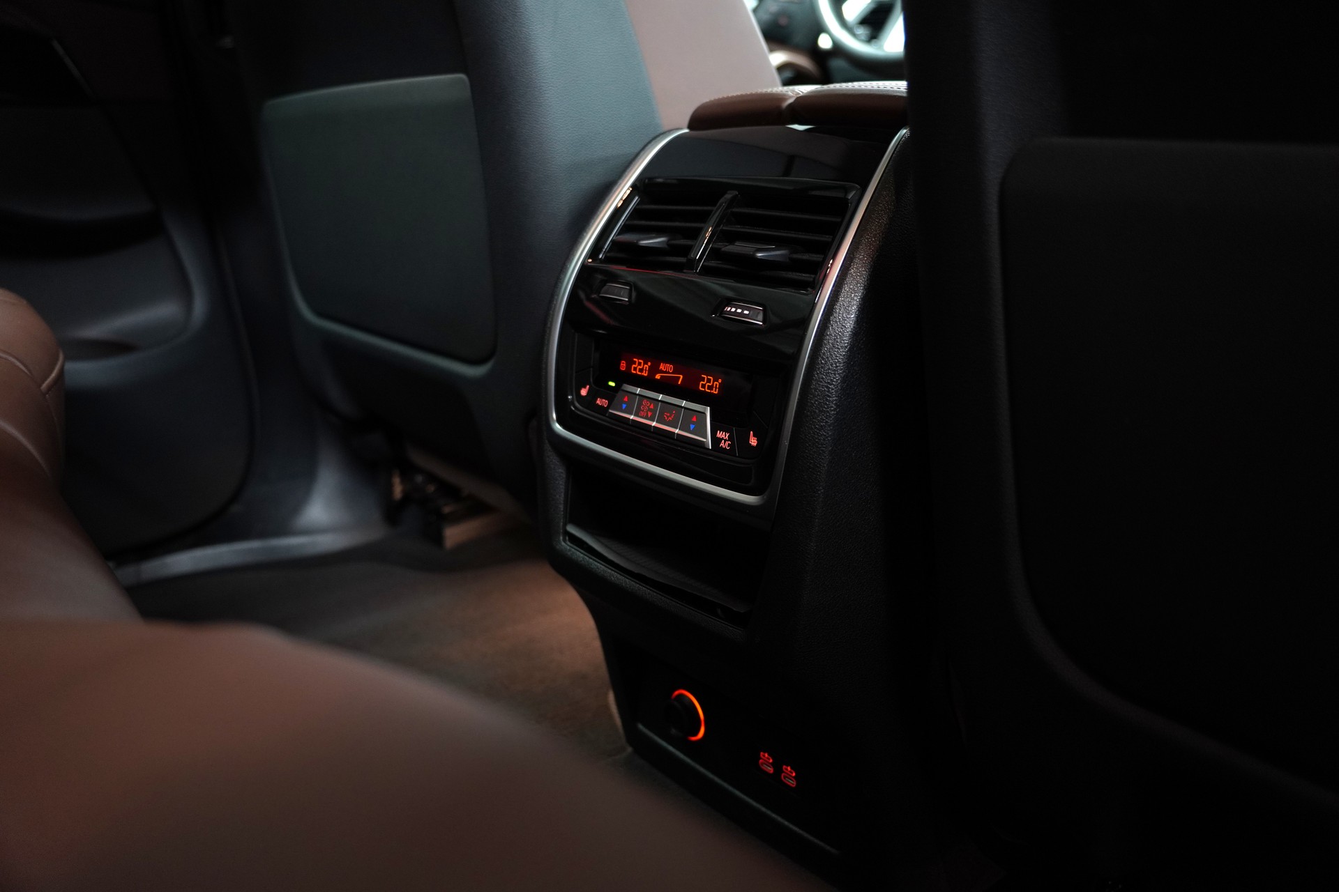 BMW X7 xDrive 48V 40d M Sport Pro Steptronic-image-24
